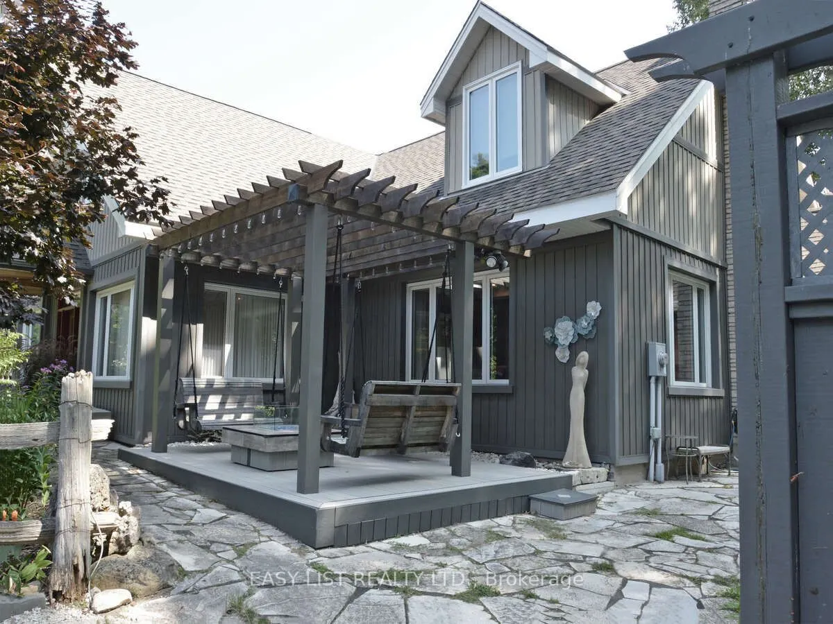 424 Huron Road