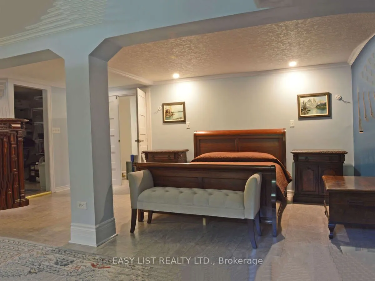 424 Huron Road