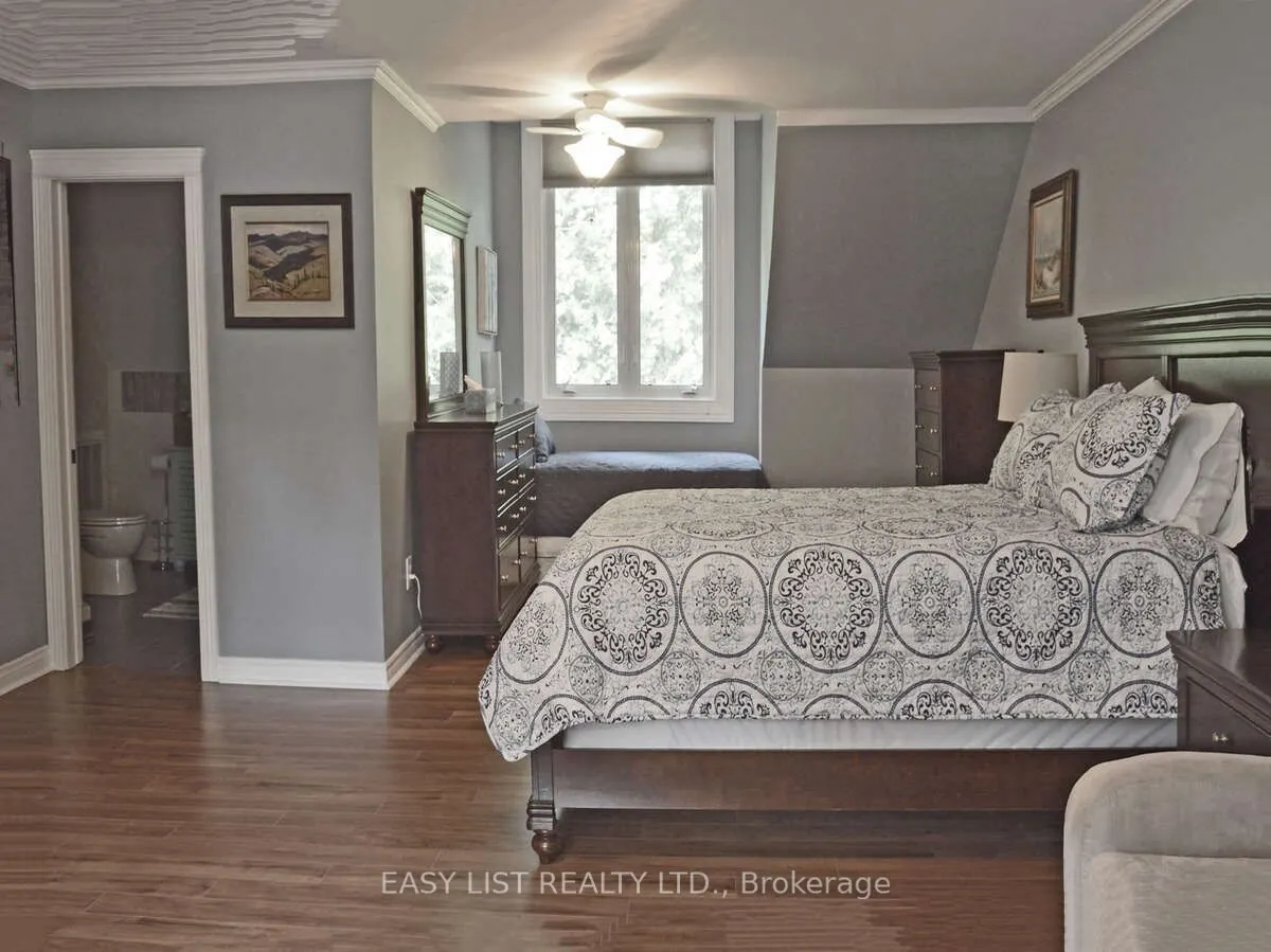 424 Huron Road