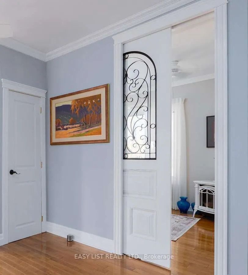 424 Huron Road
