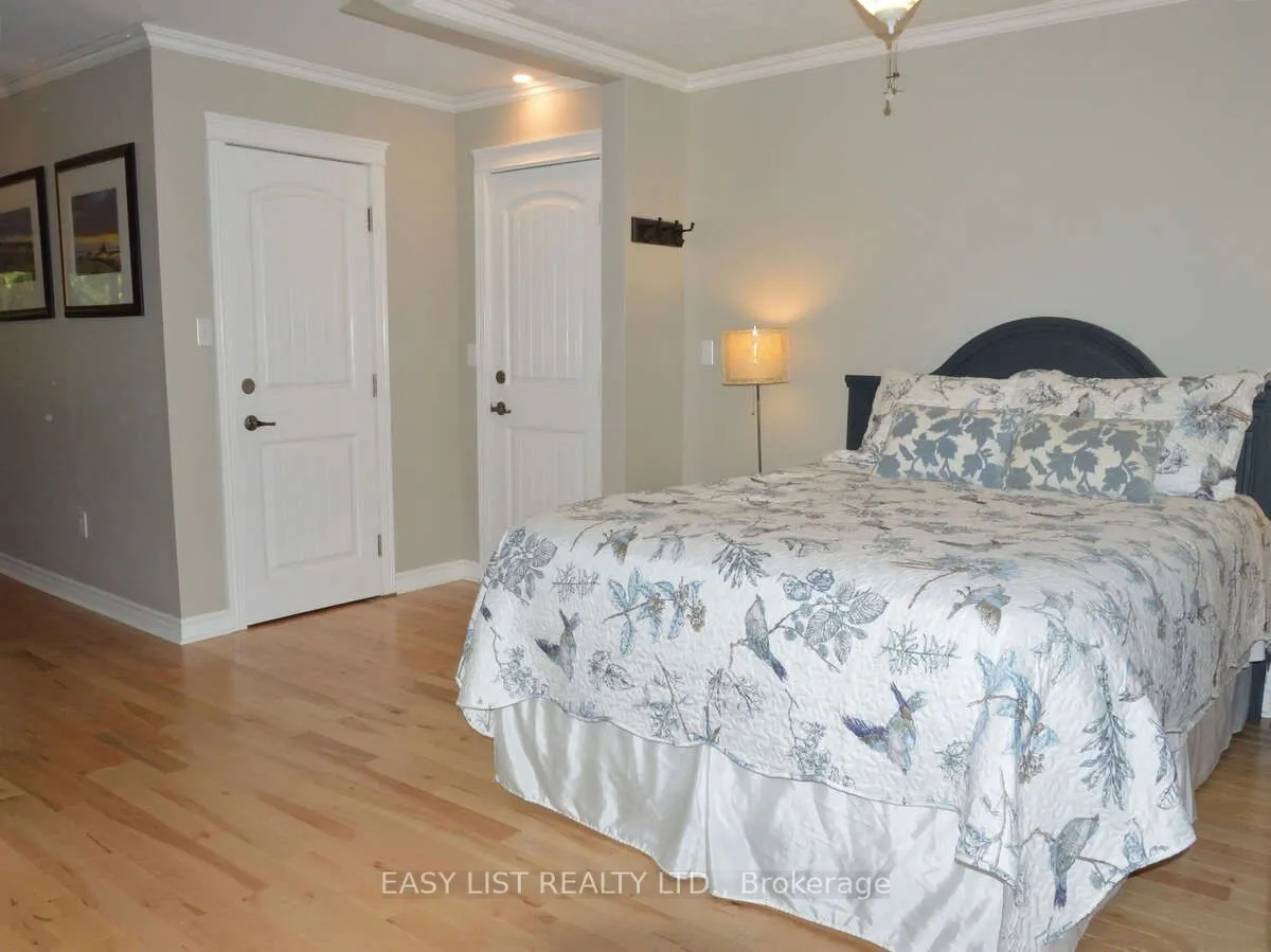 424 Huron Road