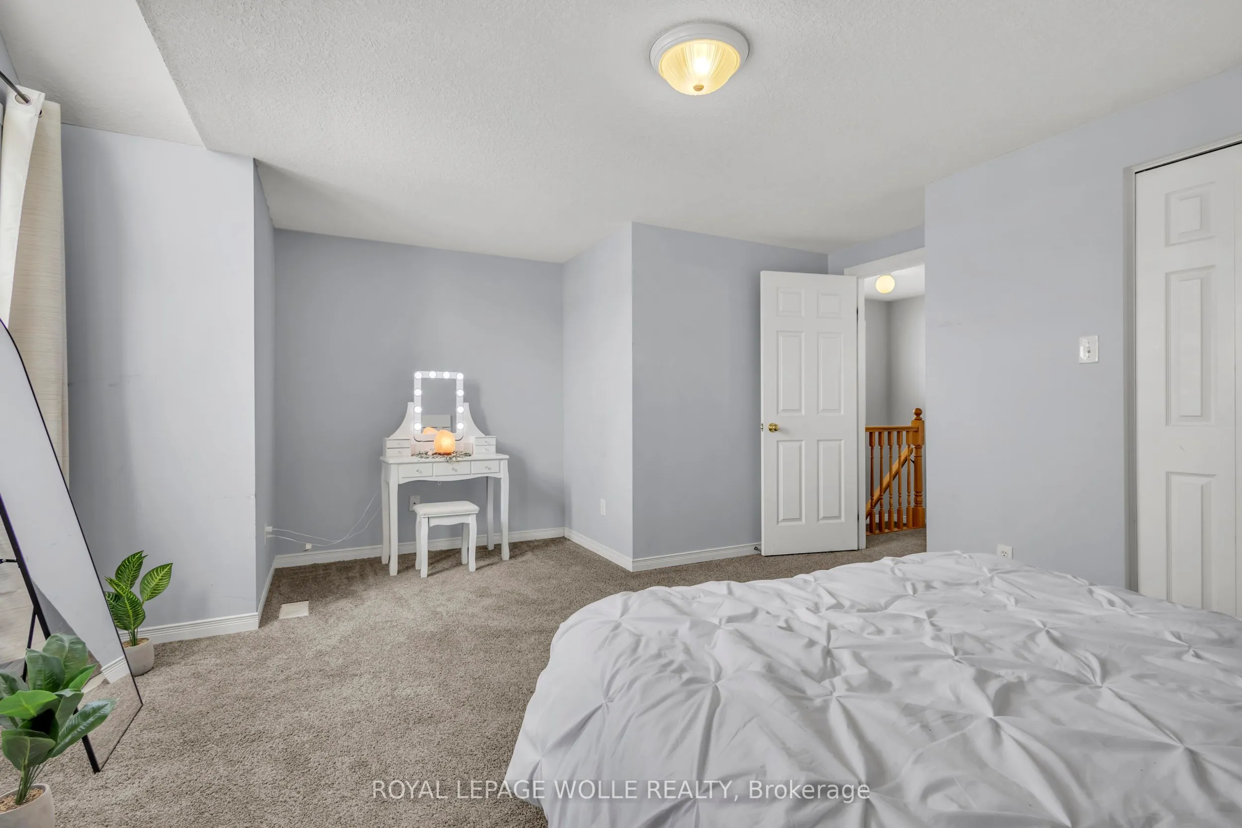 18 Donnenwerth Drive