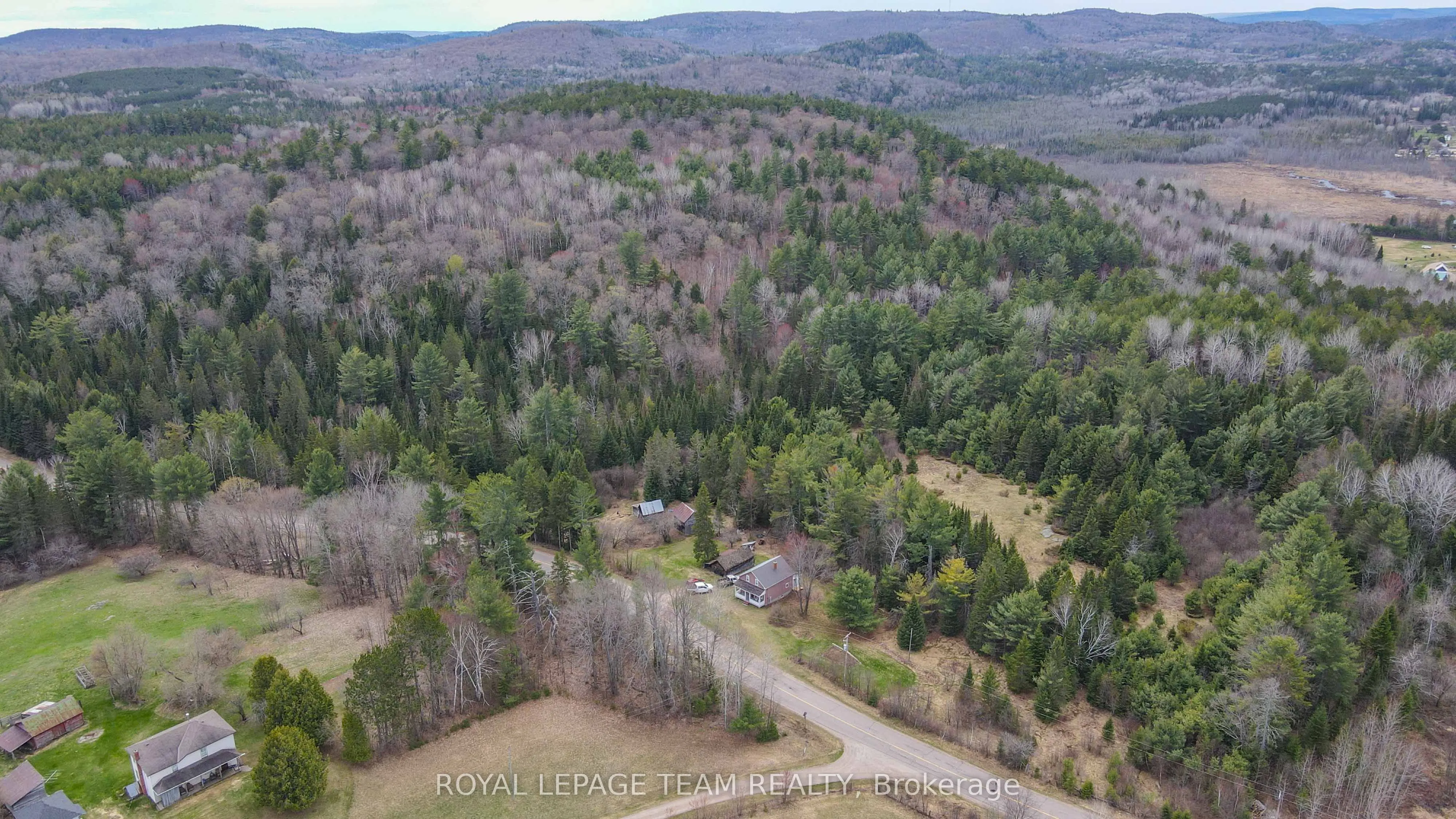 963 Wilno South Road S