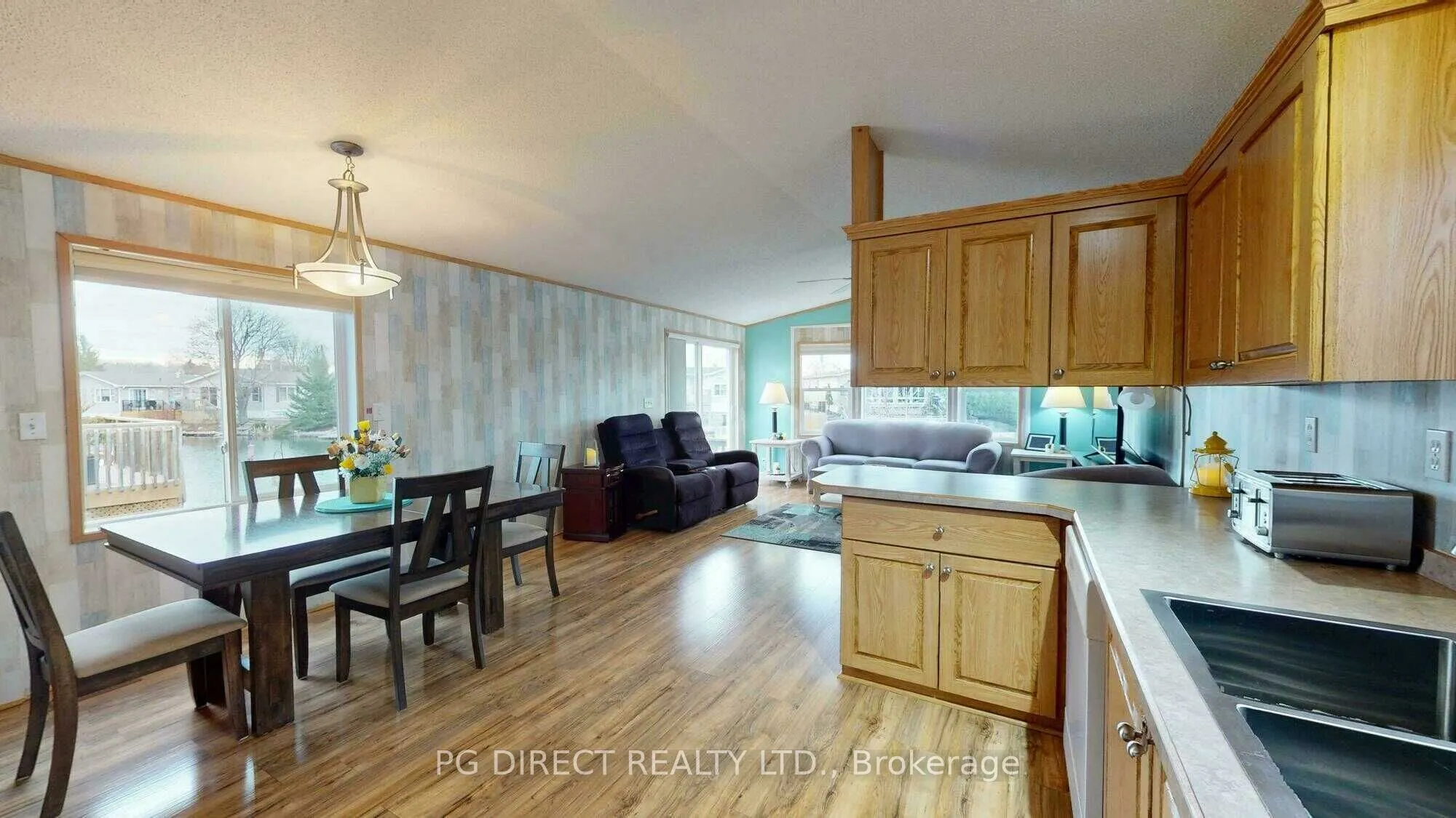 24 Jasper Heights