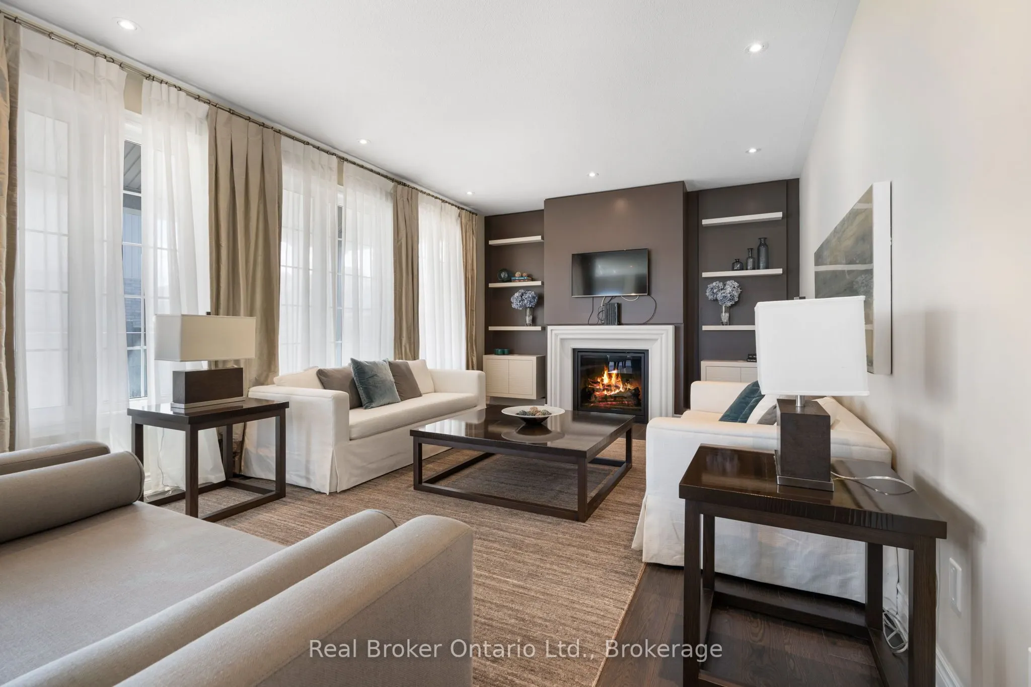 18 Venture Way