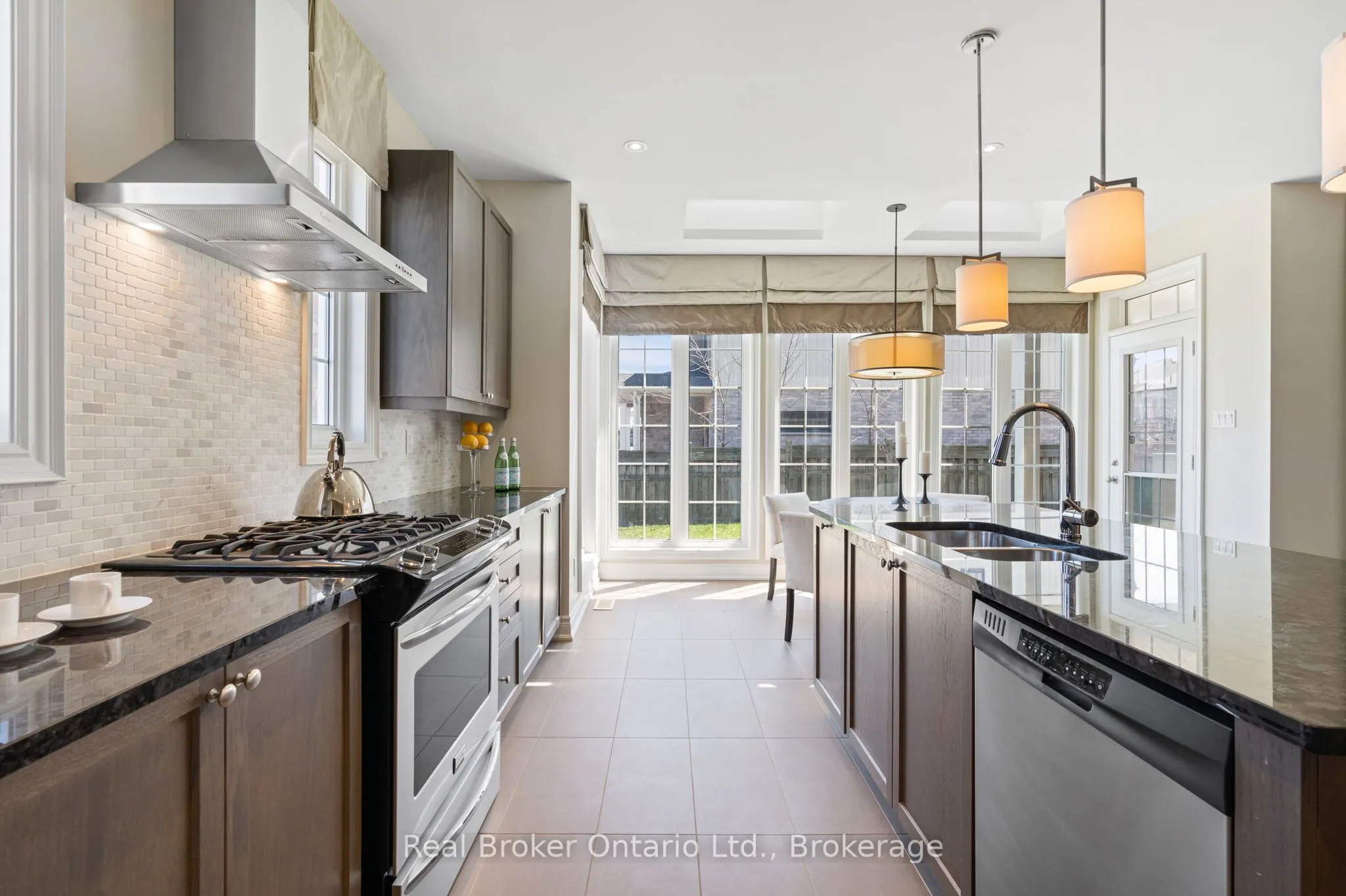 25 Venture Way