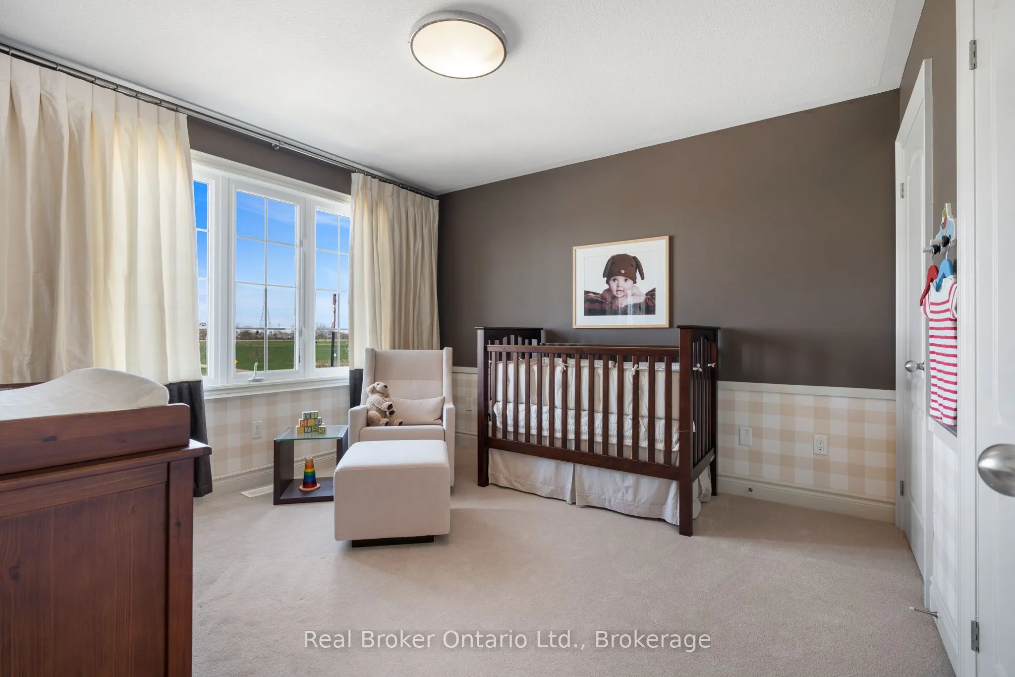 25 Venture Way