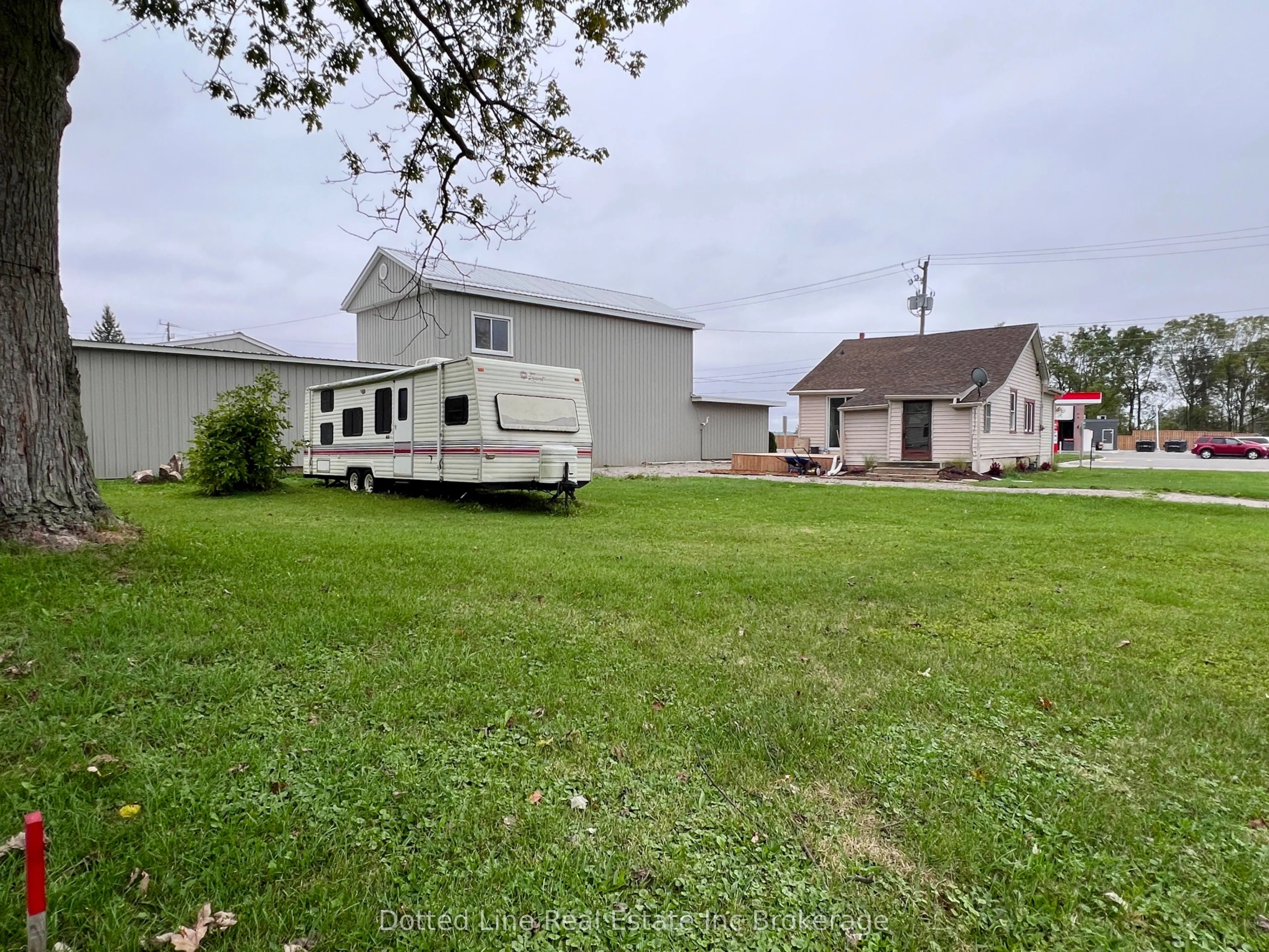 156 Borden Avenue
