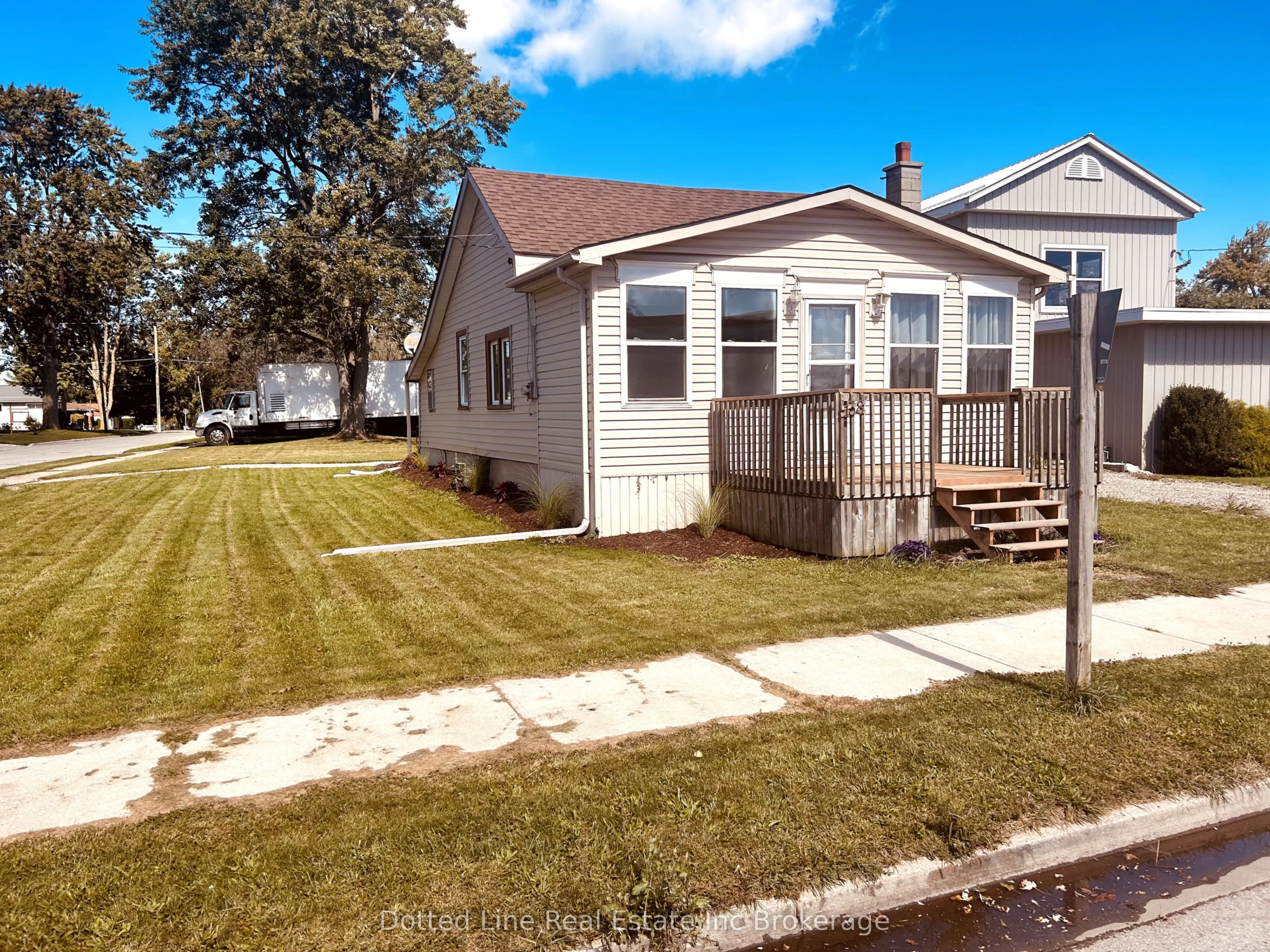 156 Borden Avenue
