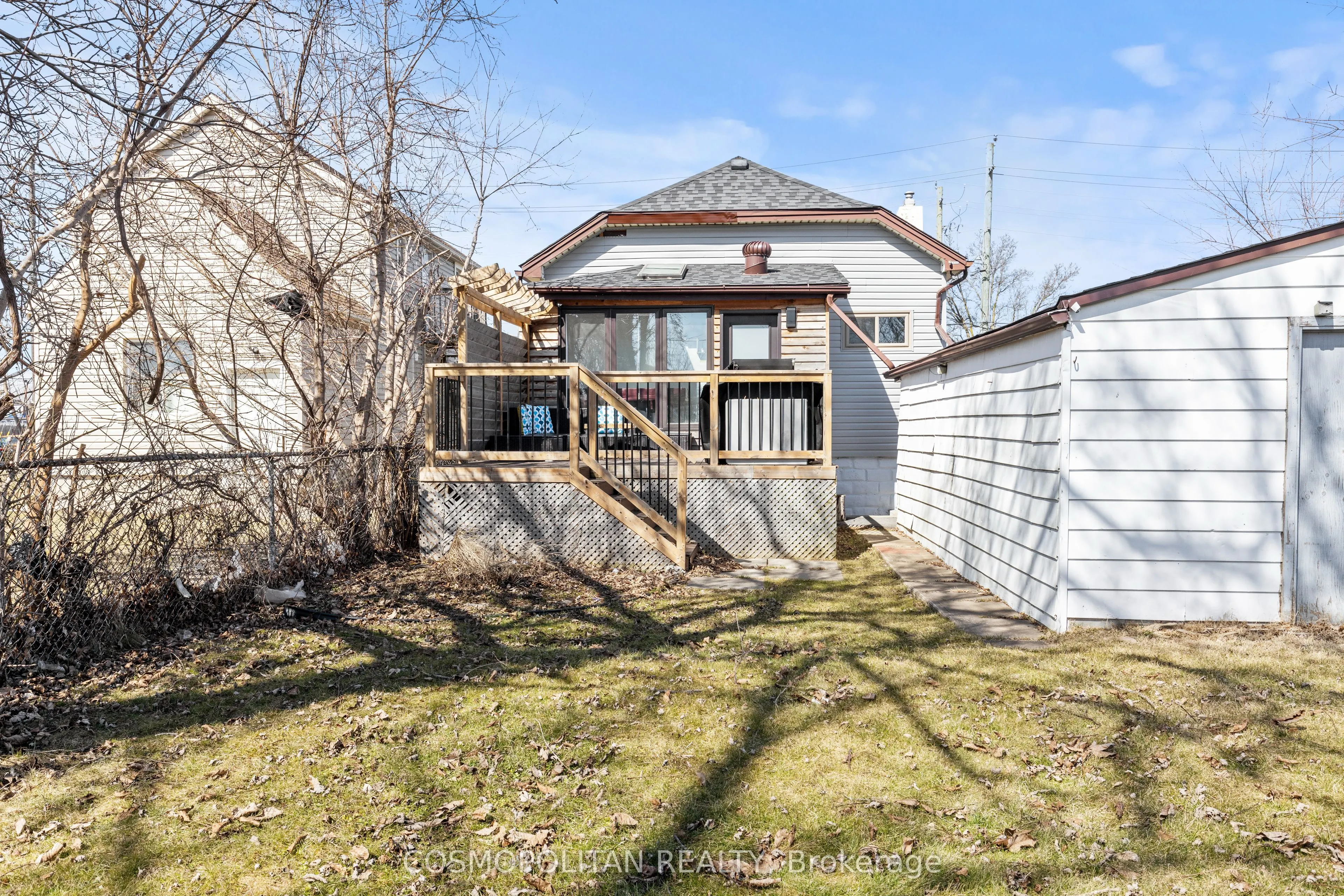 6 Manchester Avenue