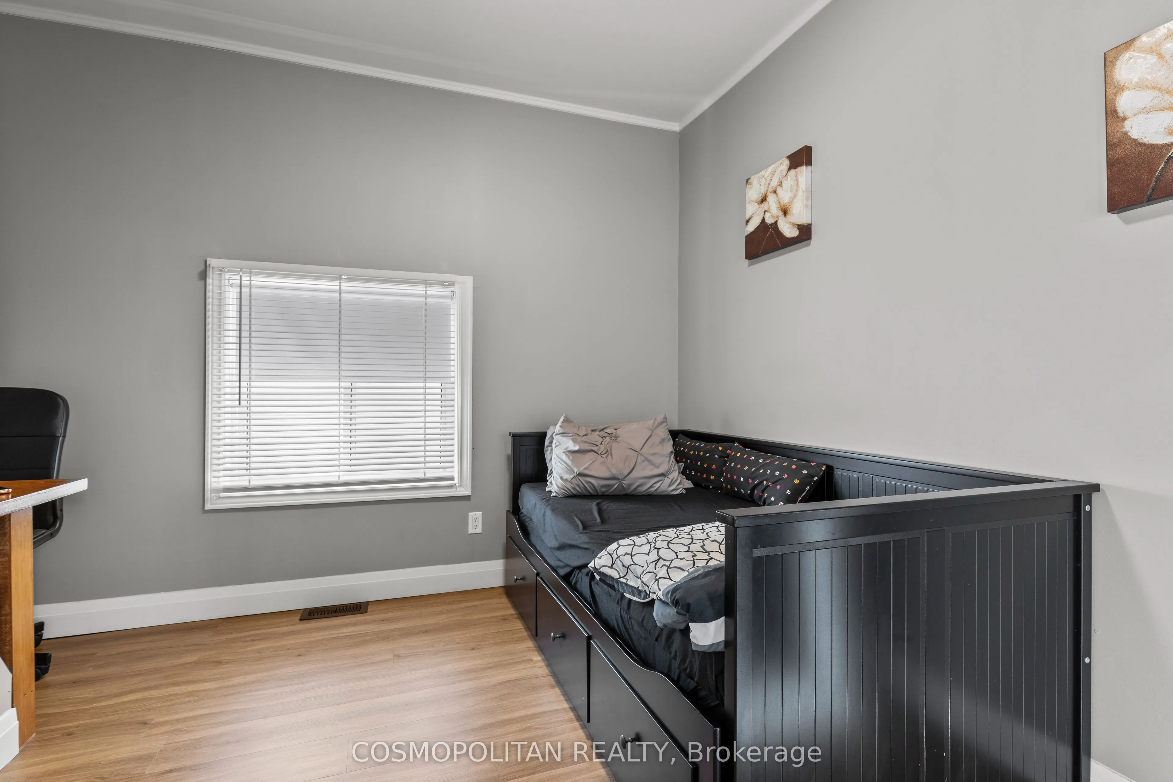 6 Manchester Avenue