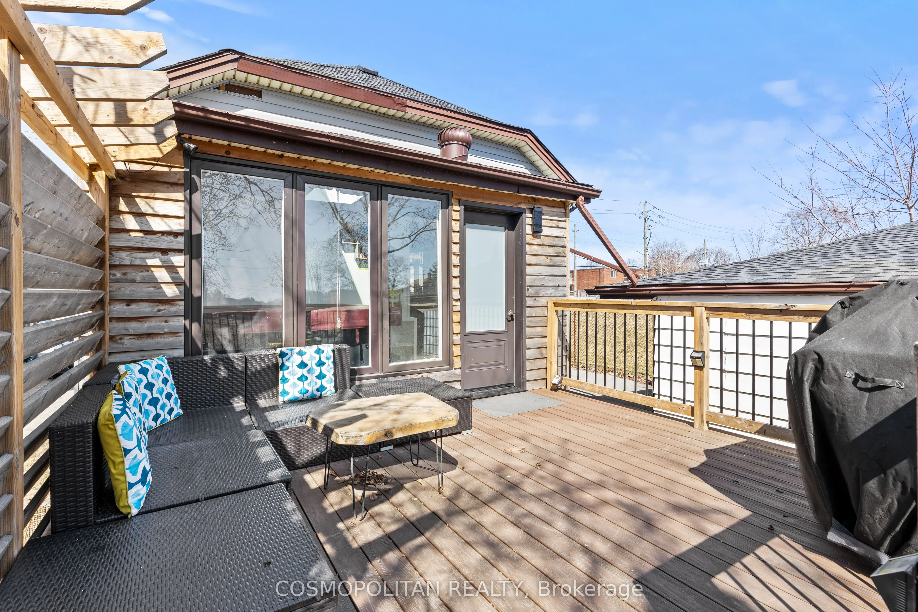 6 Manchester Avenue
