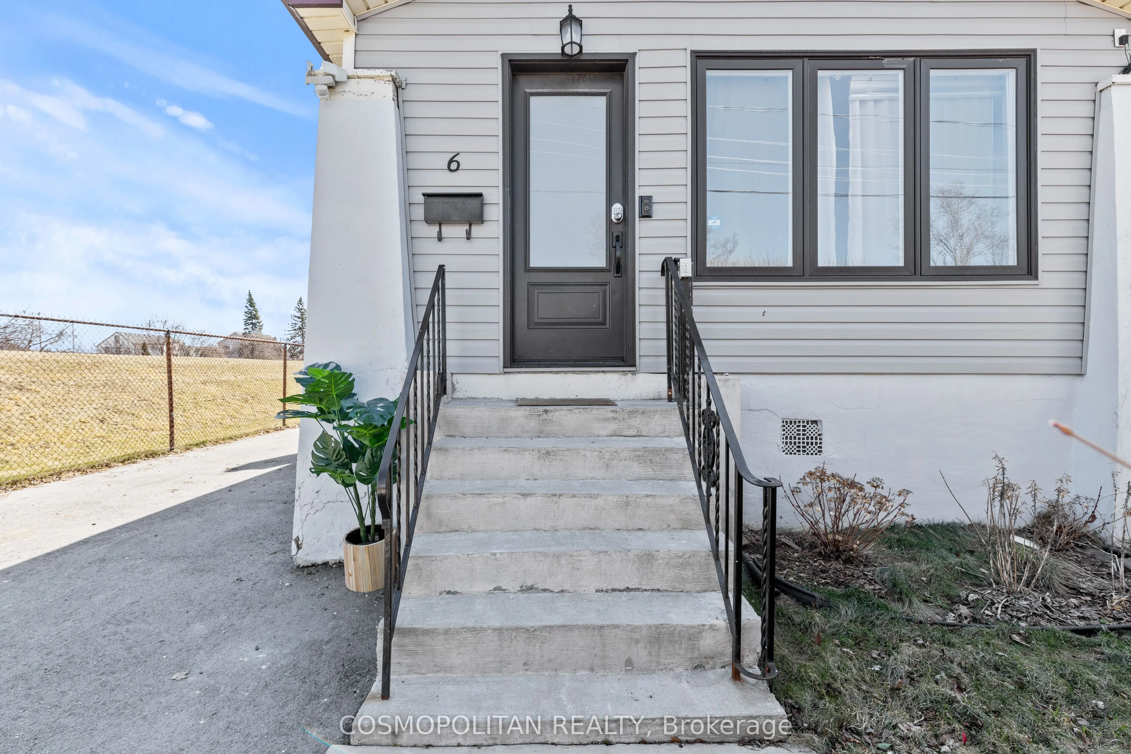 6 Manchester Avenue