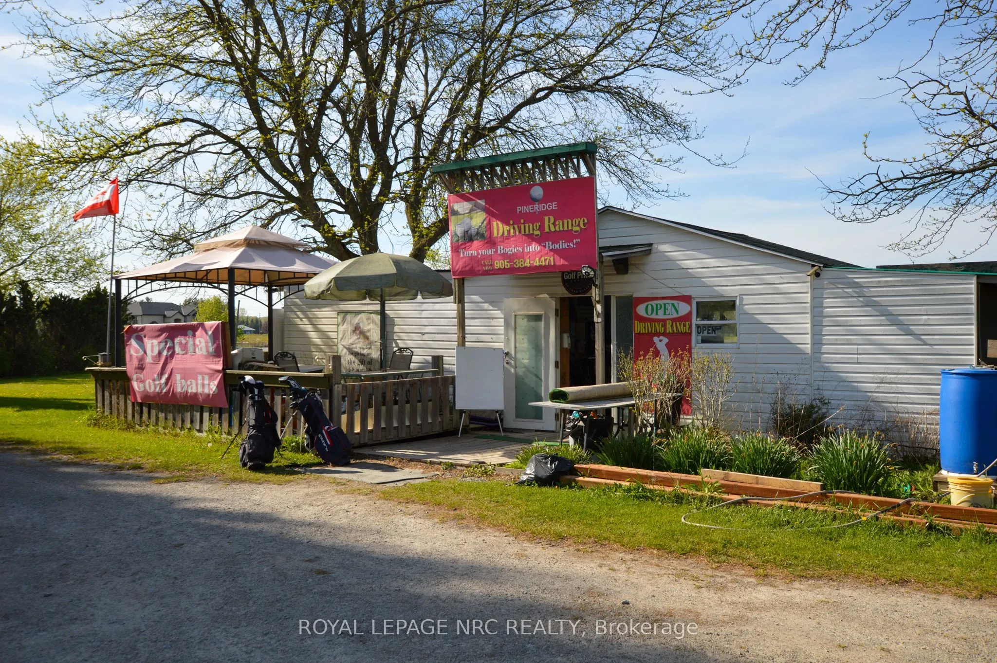 1732 Merrittville Highway