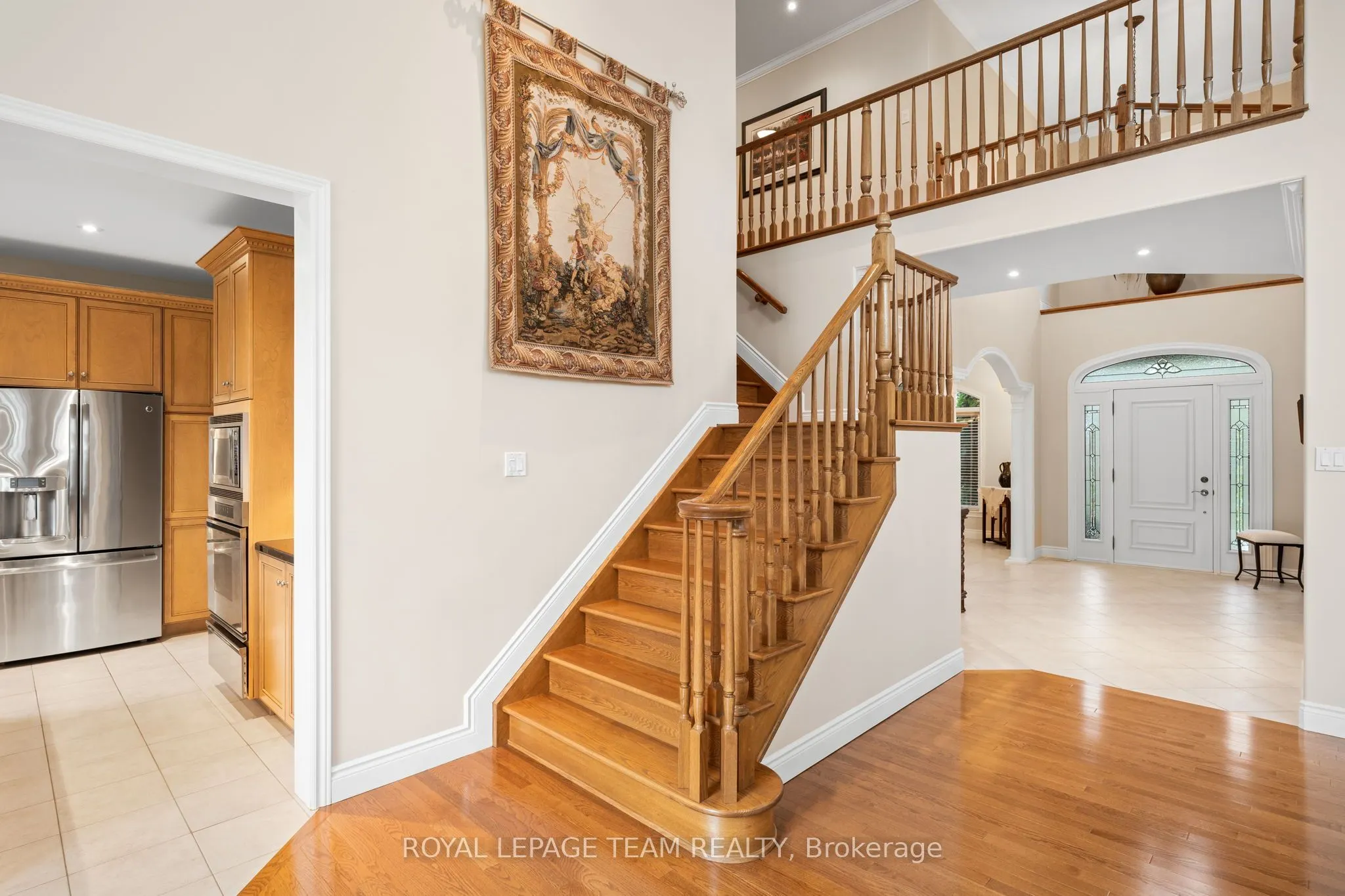 6005 Earlscourt Crescent