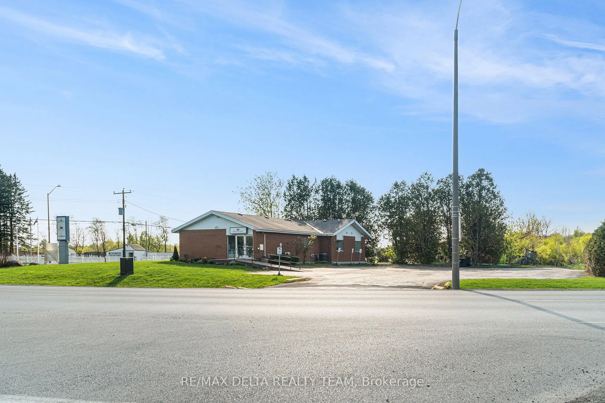 3713 Navan Road