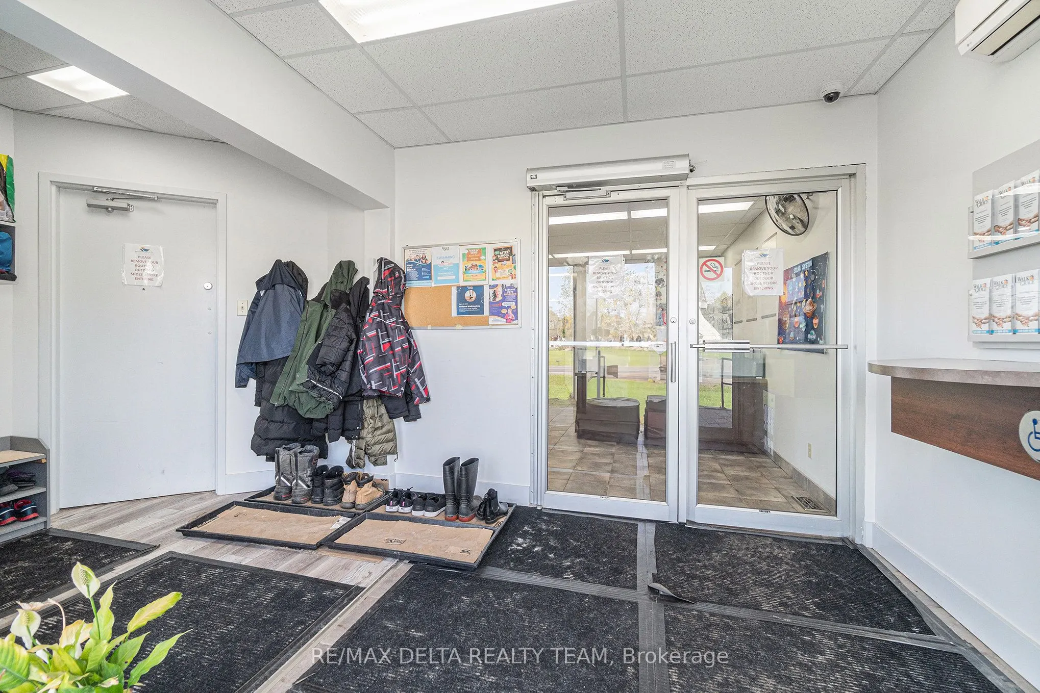 3713 Navan Road