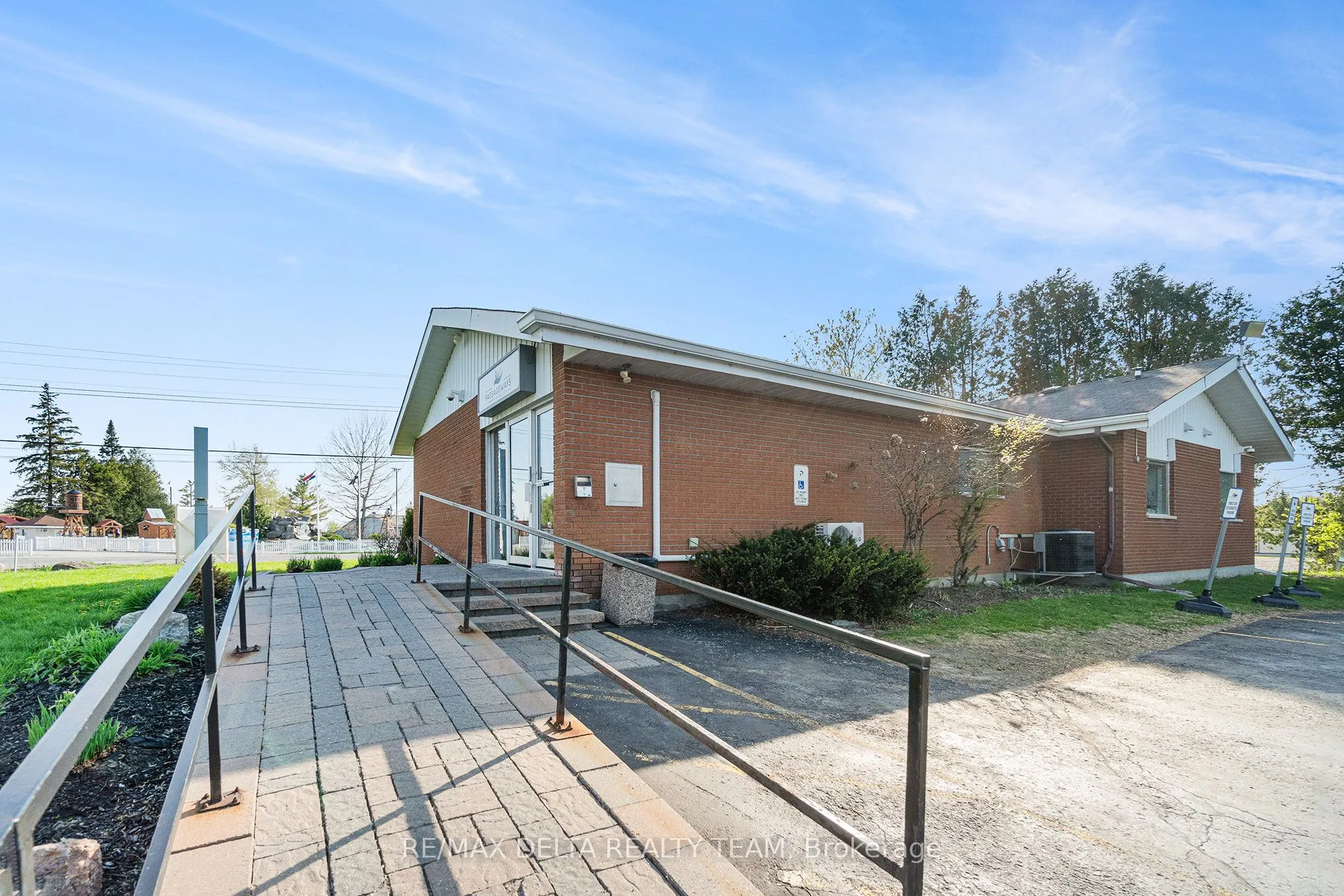 3713 Navan Road