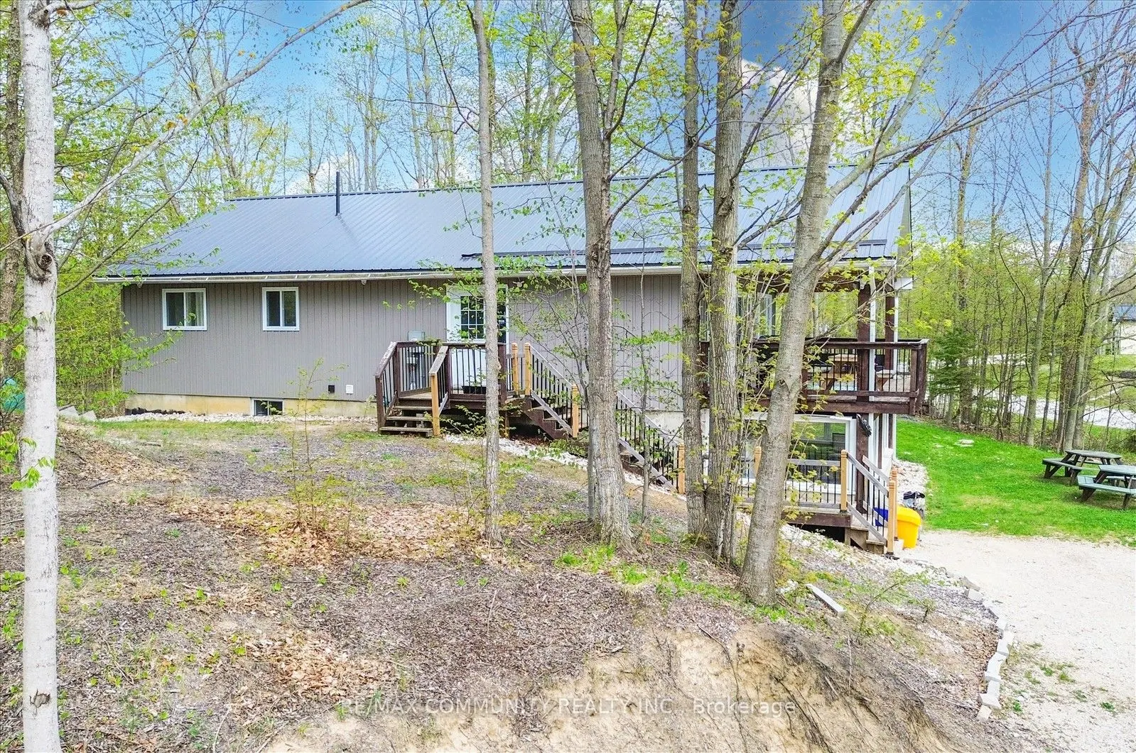 3 SUGARBUSH Road
