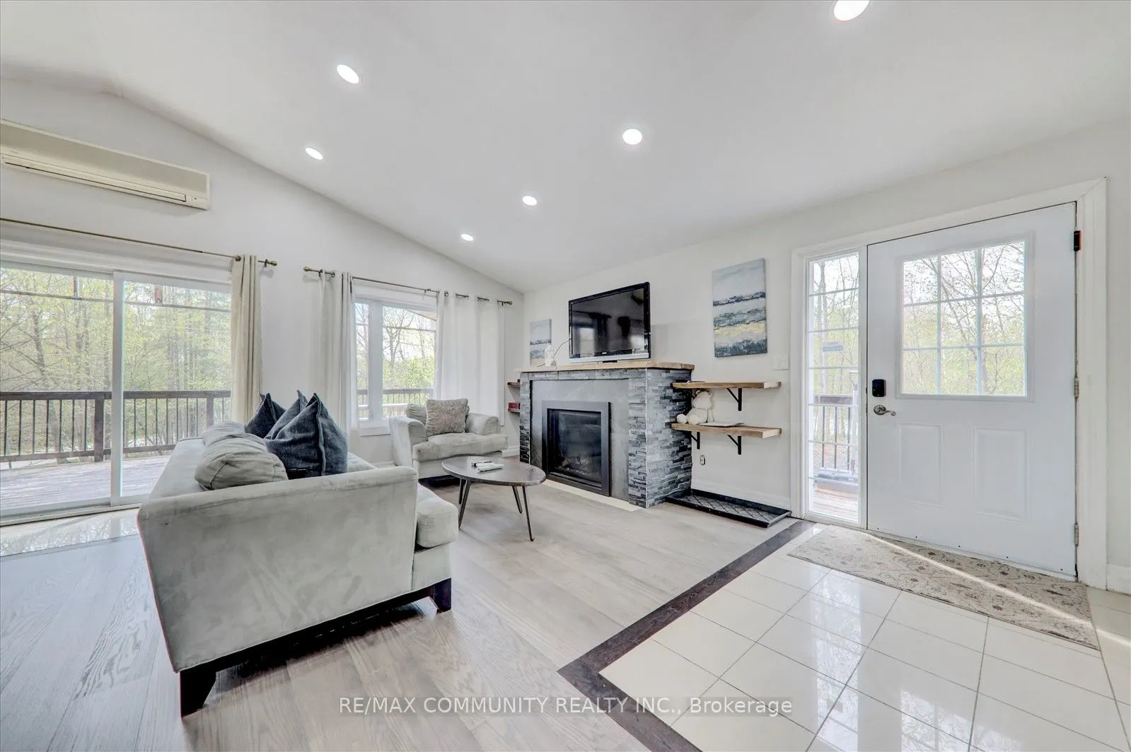 3 SUGARBUSH Road
