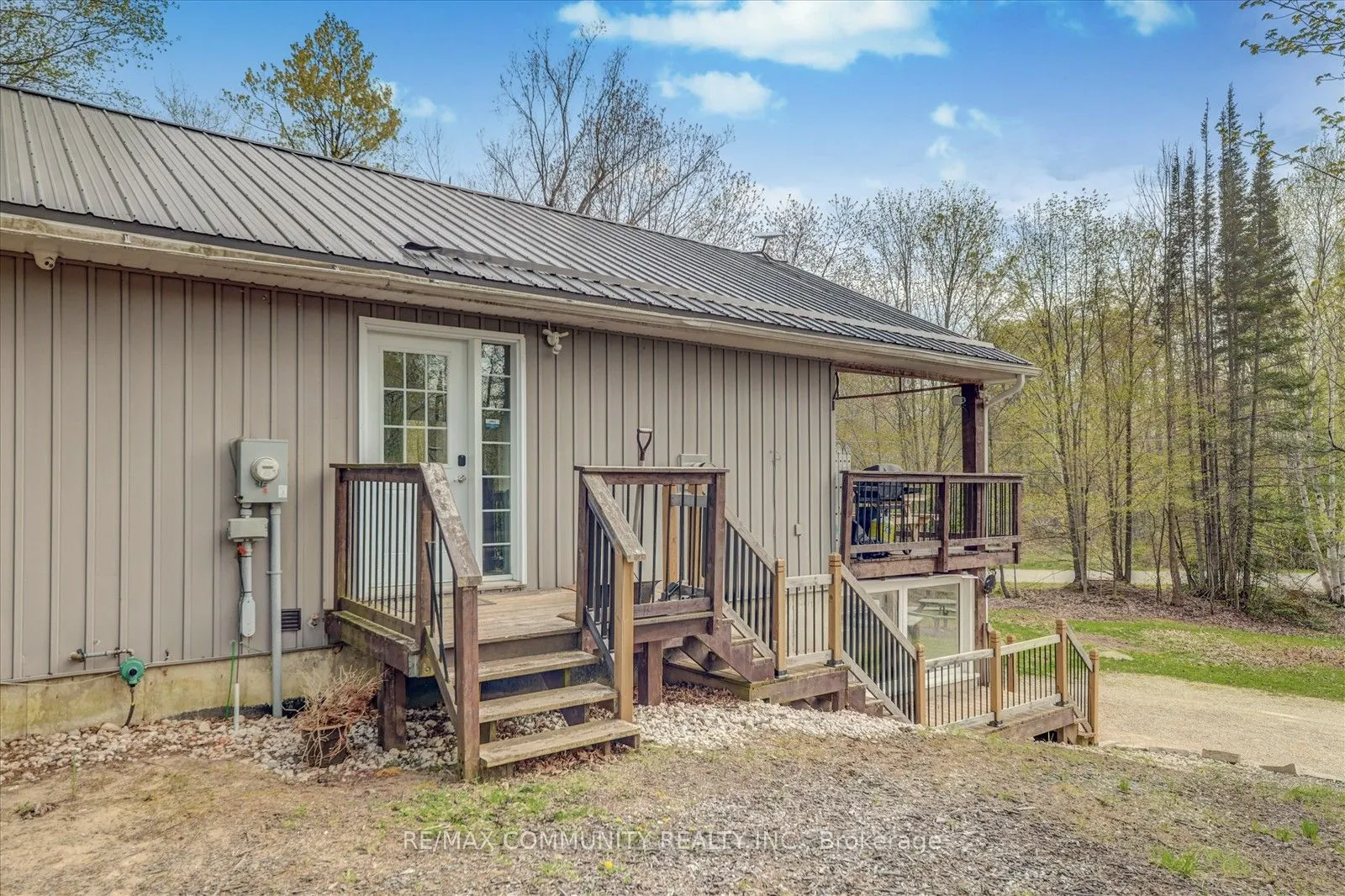 3 SUGARBUSH Road