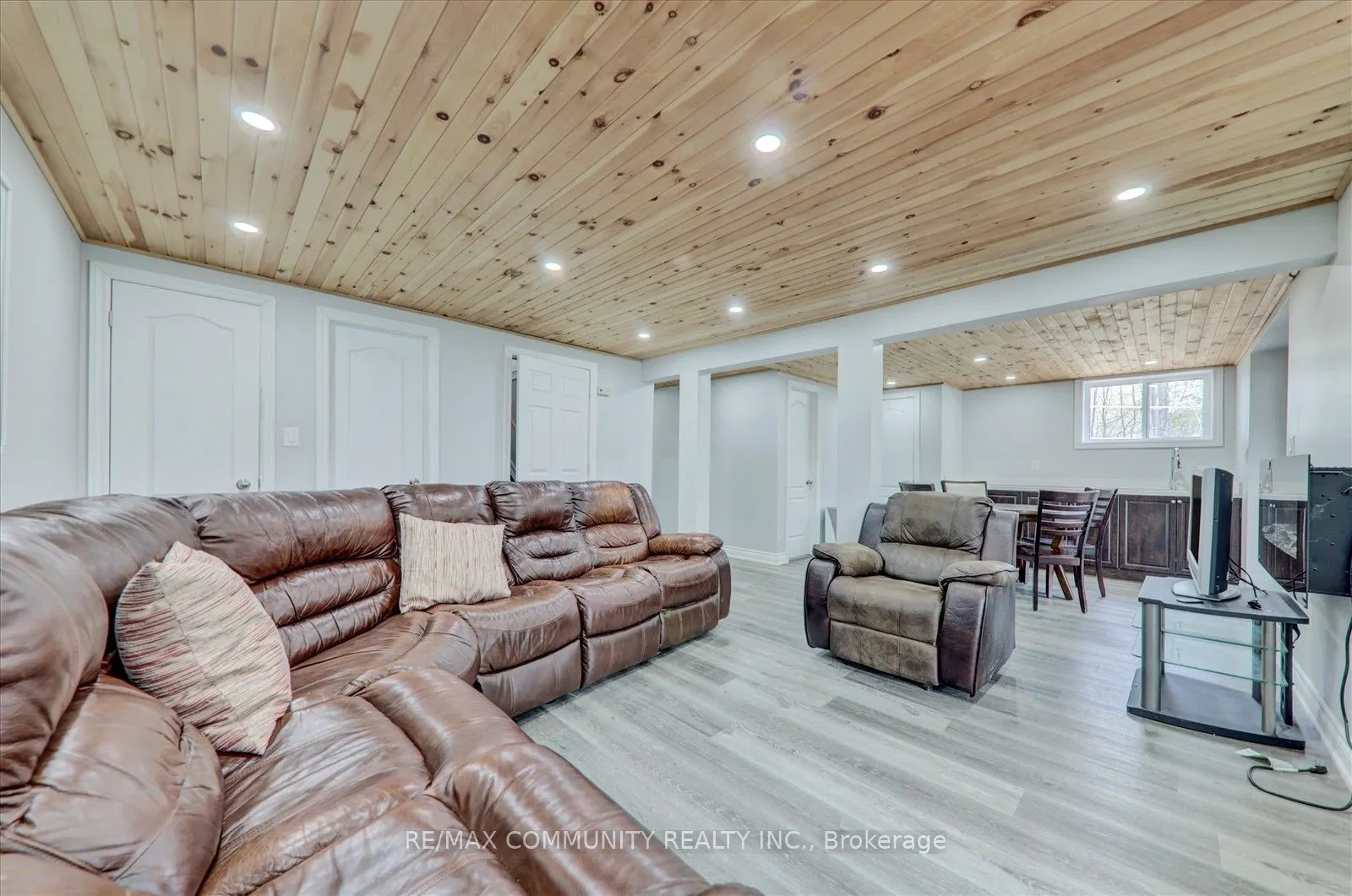 3 SUGARBUSH Road