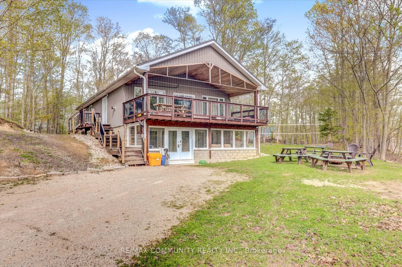3 SUGARBUSH Road