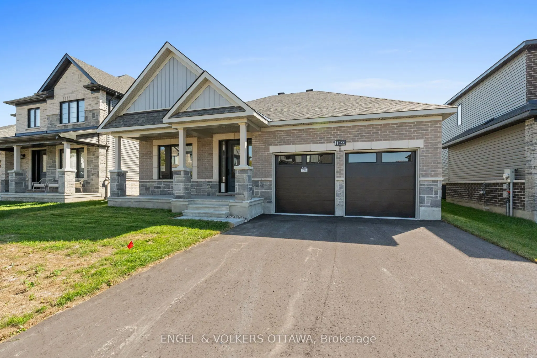 119 D'arleux Place