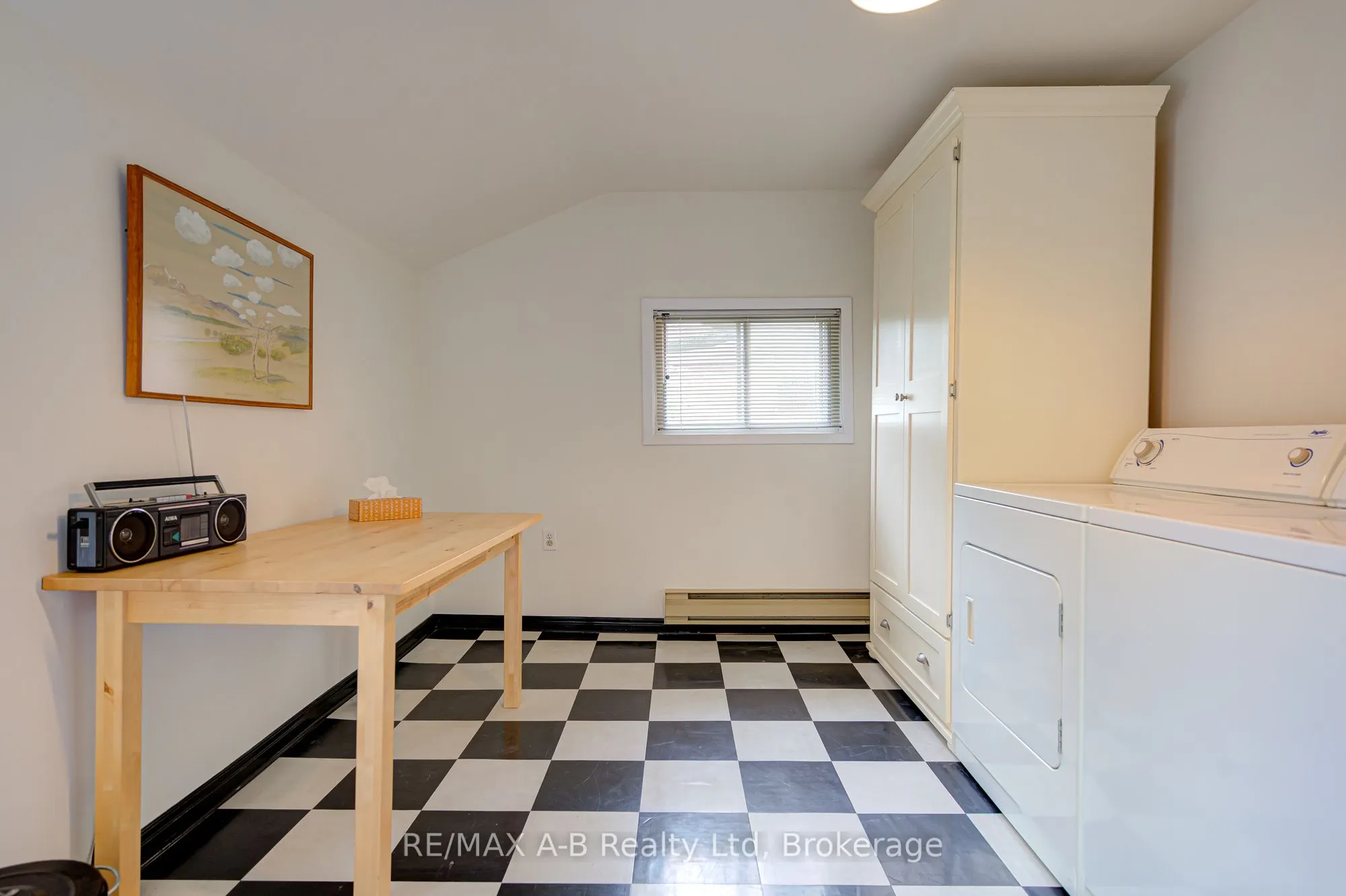 258 Douro Street