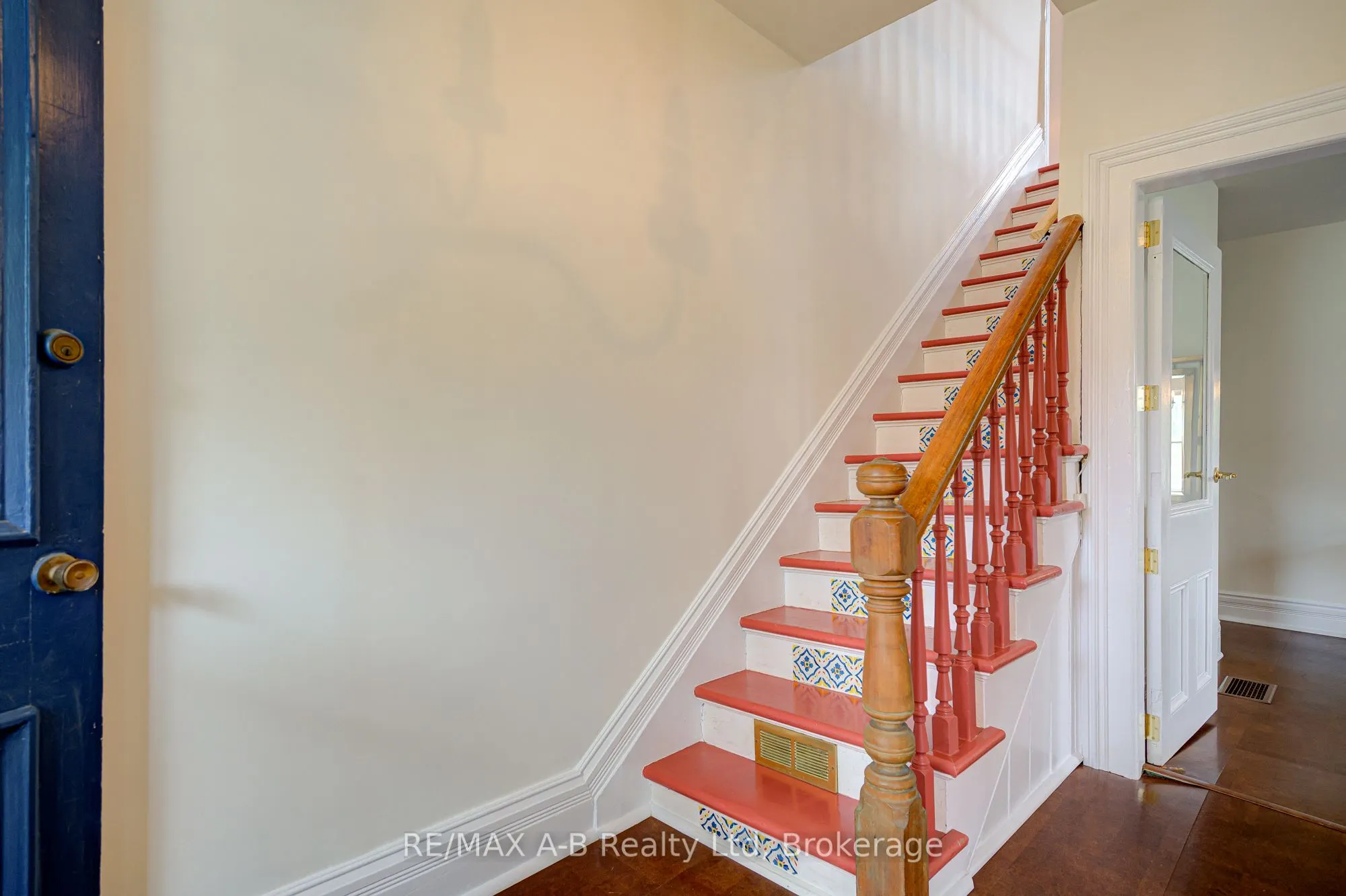 258 Douro Street