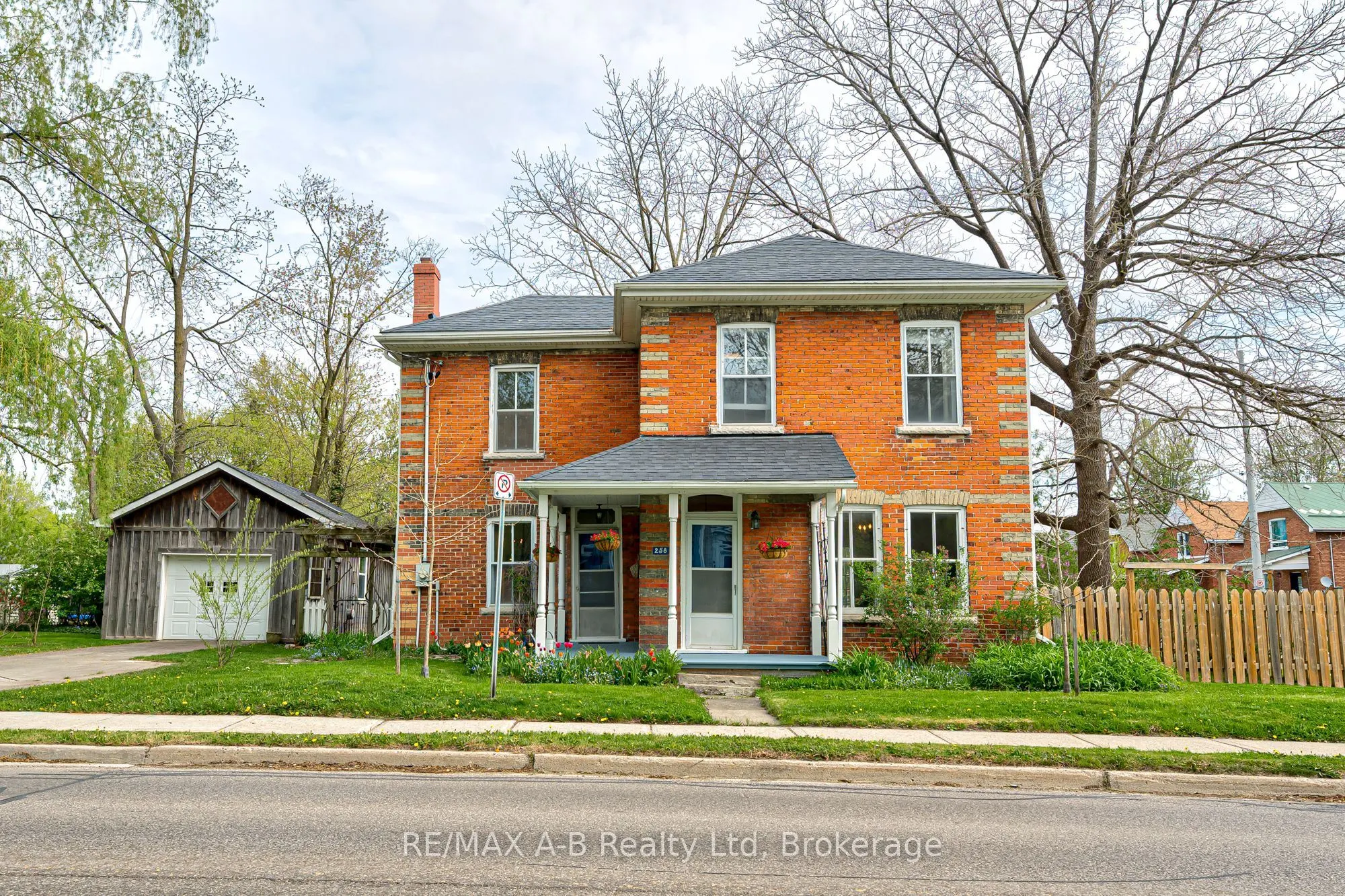 258 Douro Street