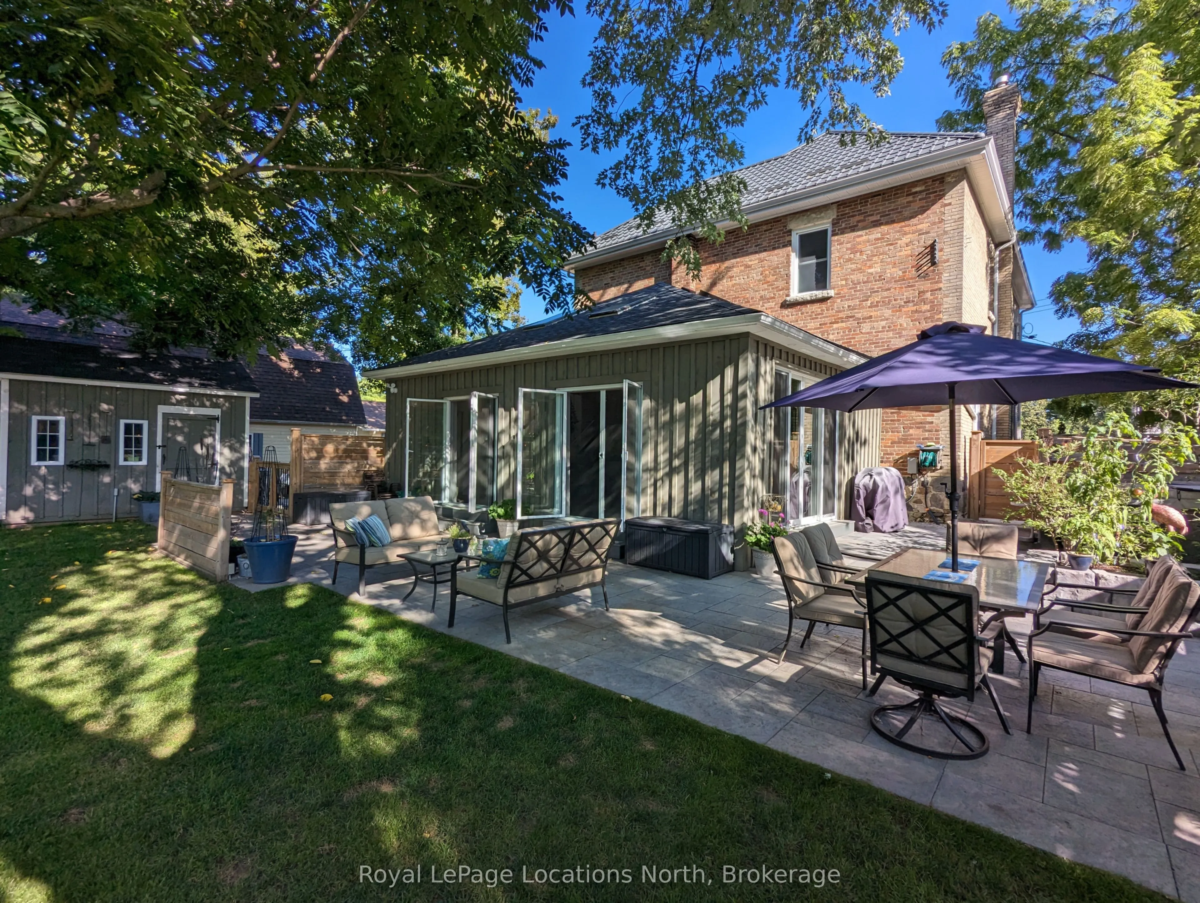 138 Bruce Street S
