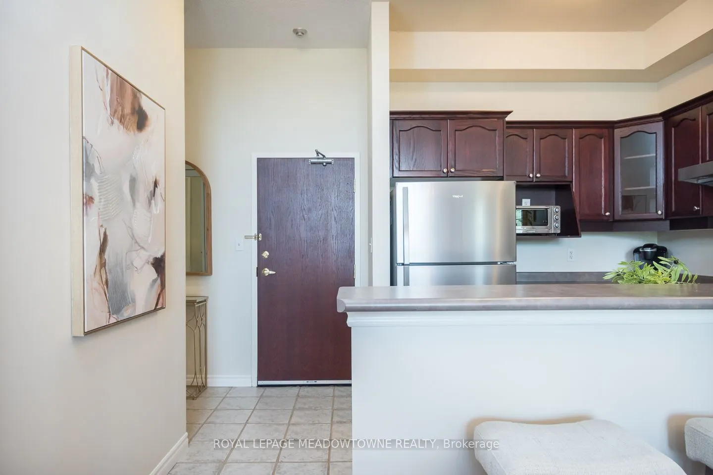 262 Dundas Street E, #318