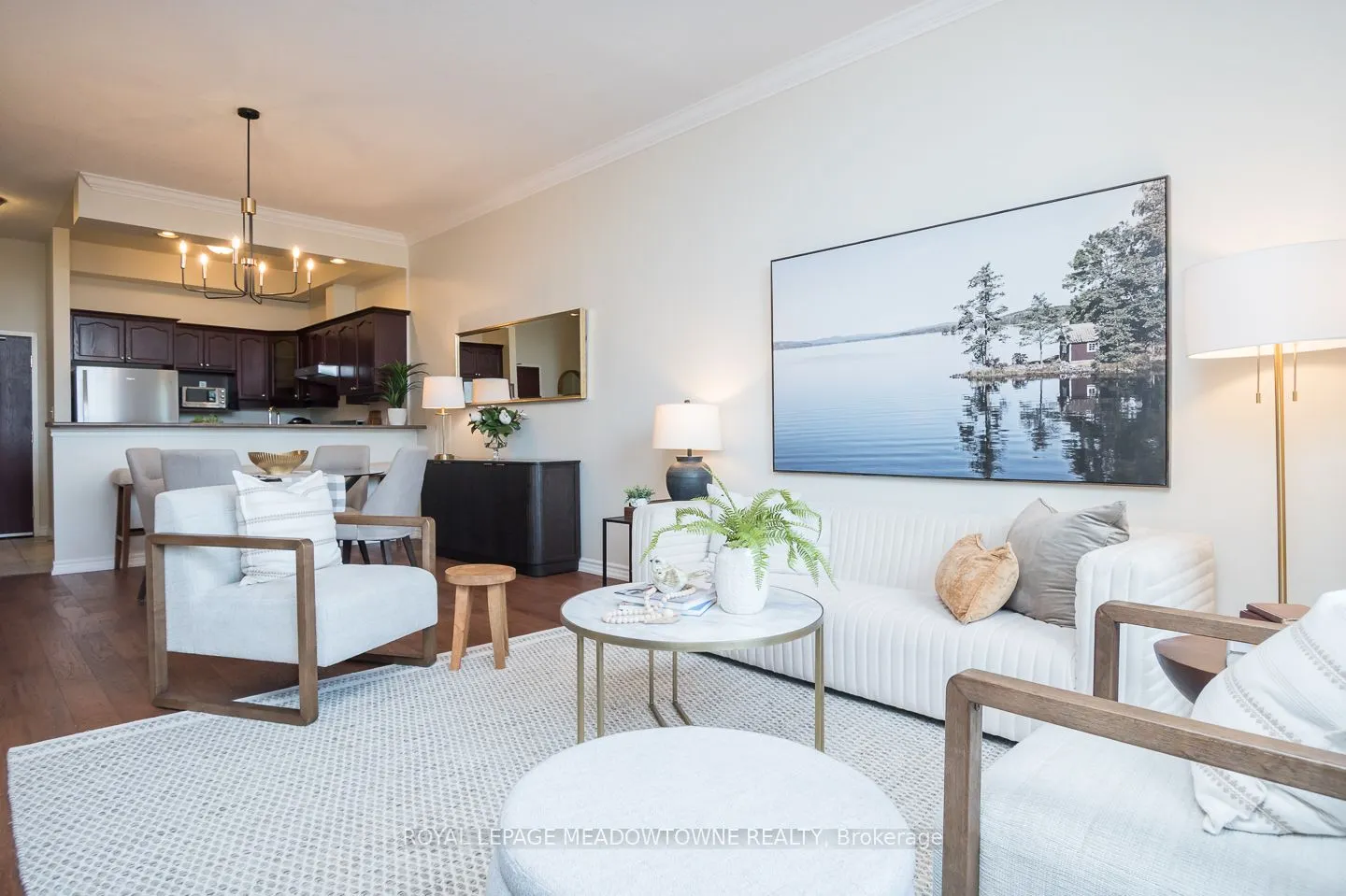 262 Dundas Street E, #318
