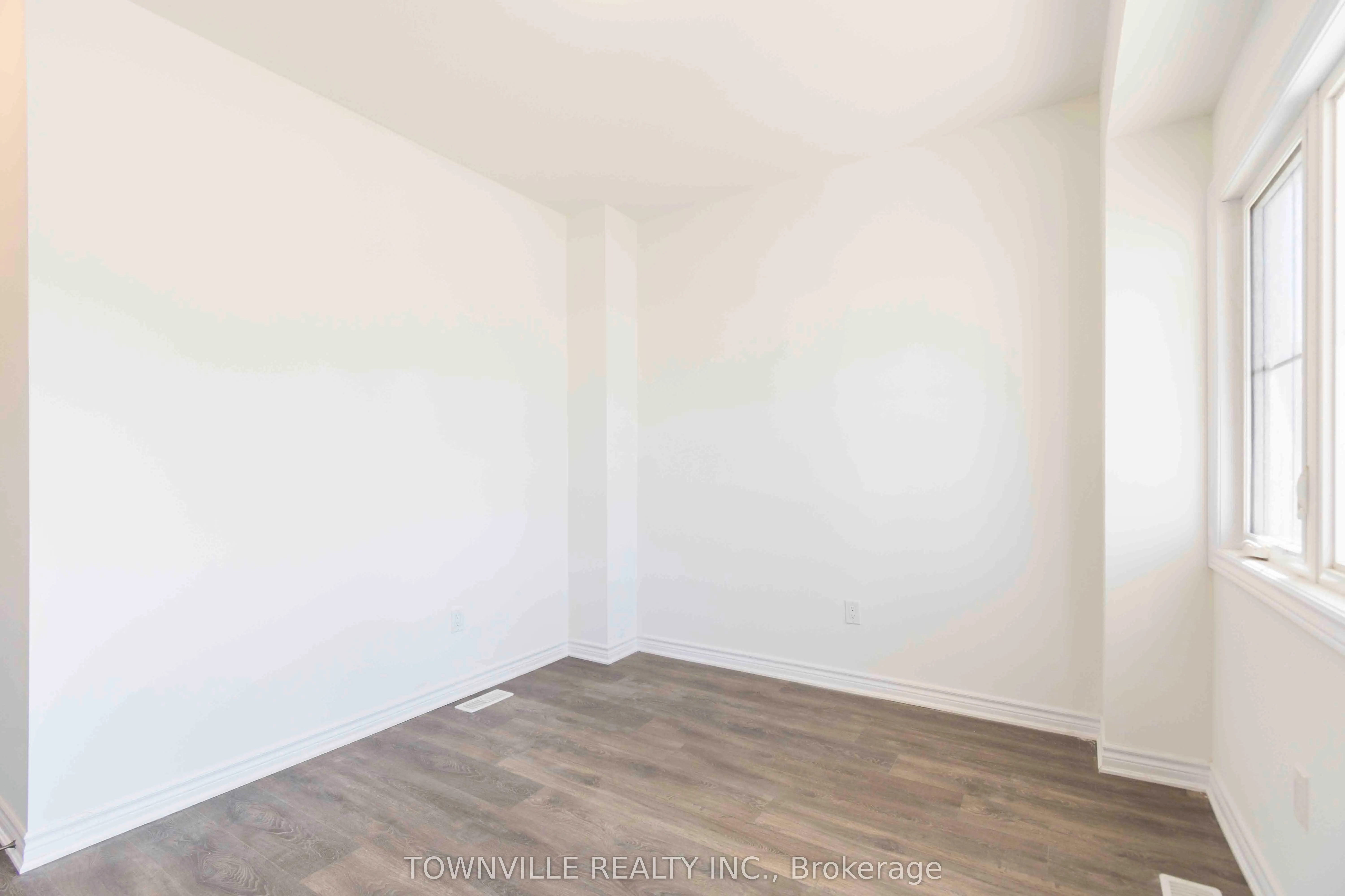19 Glacier Crescent