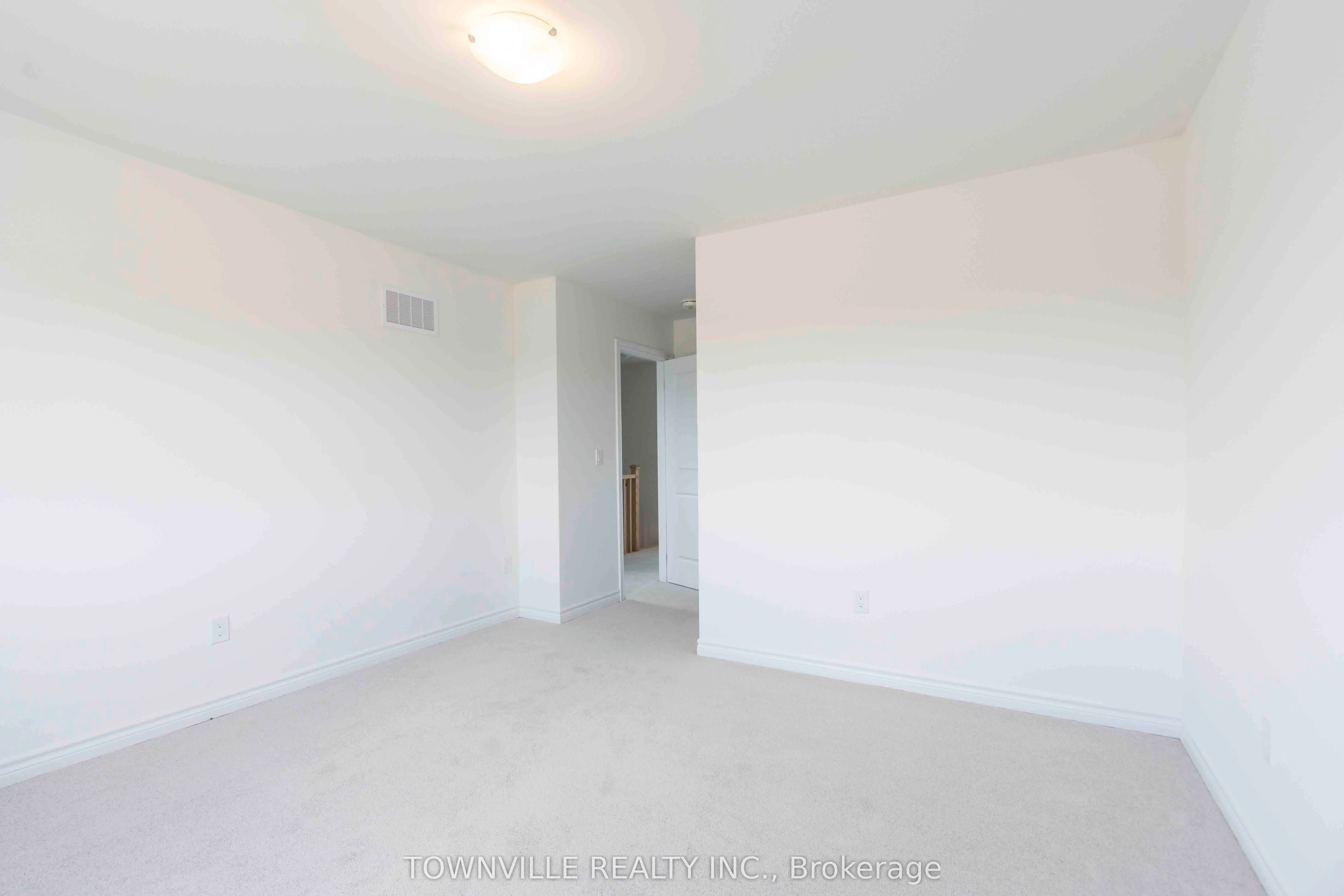 19 Glacier Crescent
