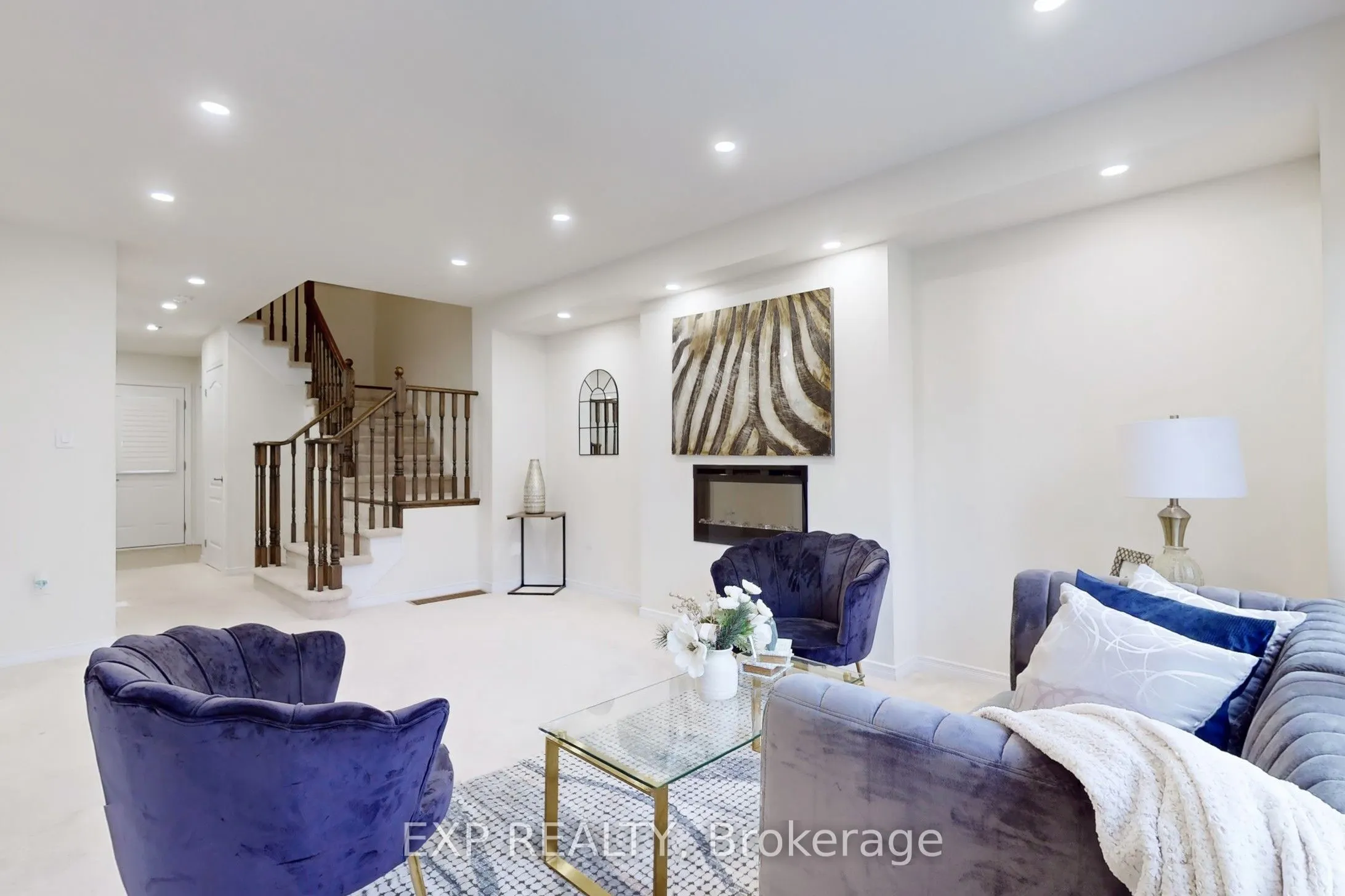 9 Esther Crescent