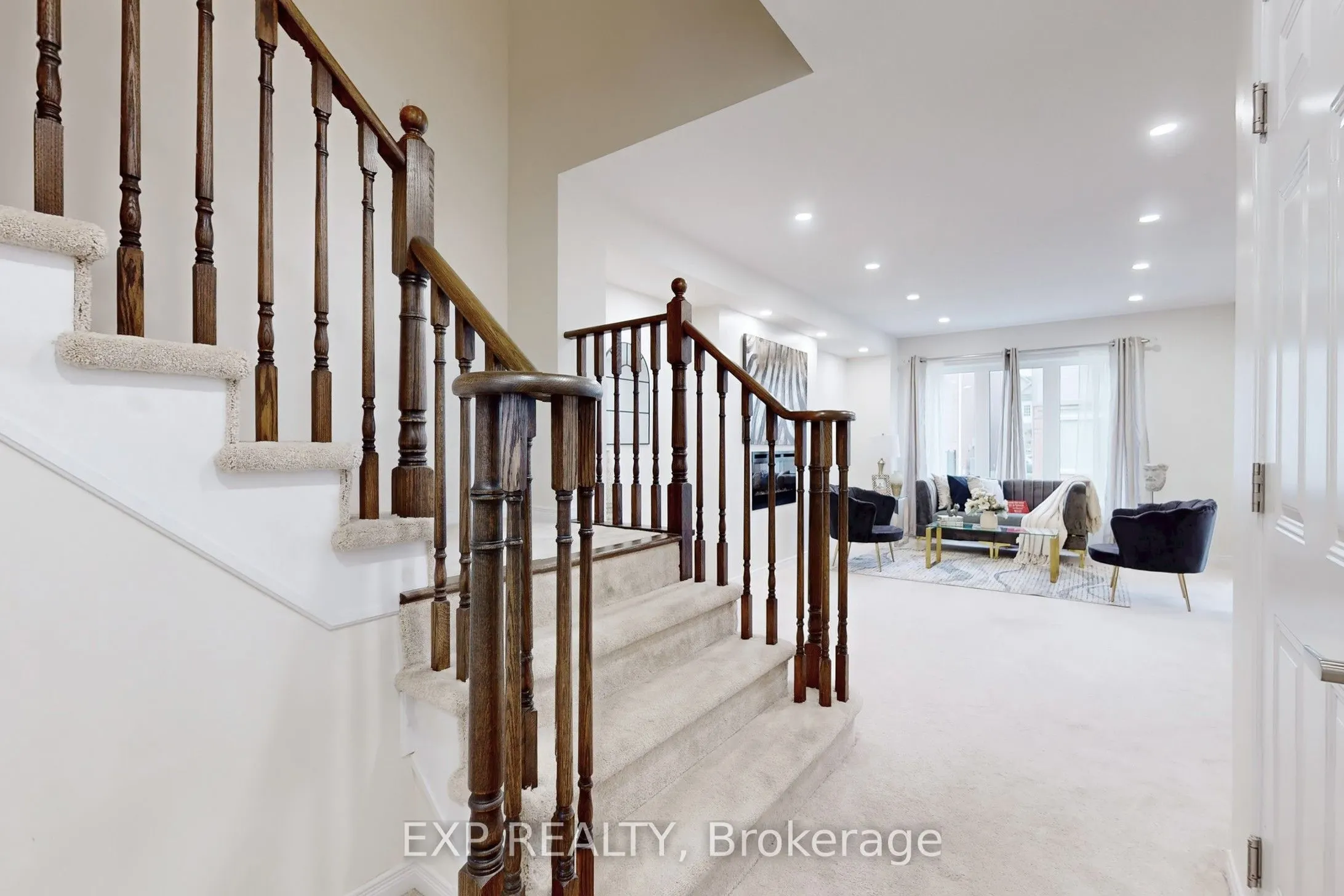 9 Esther Crescent