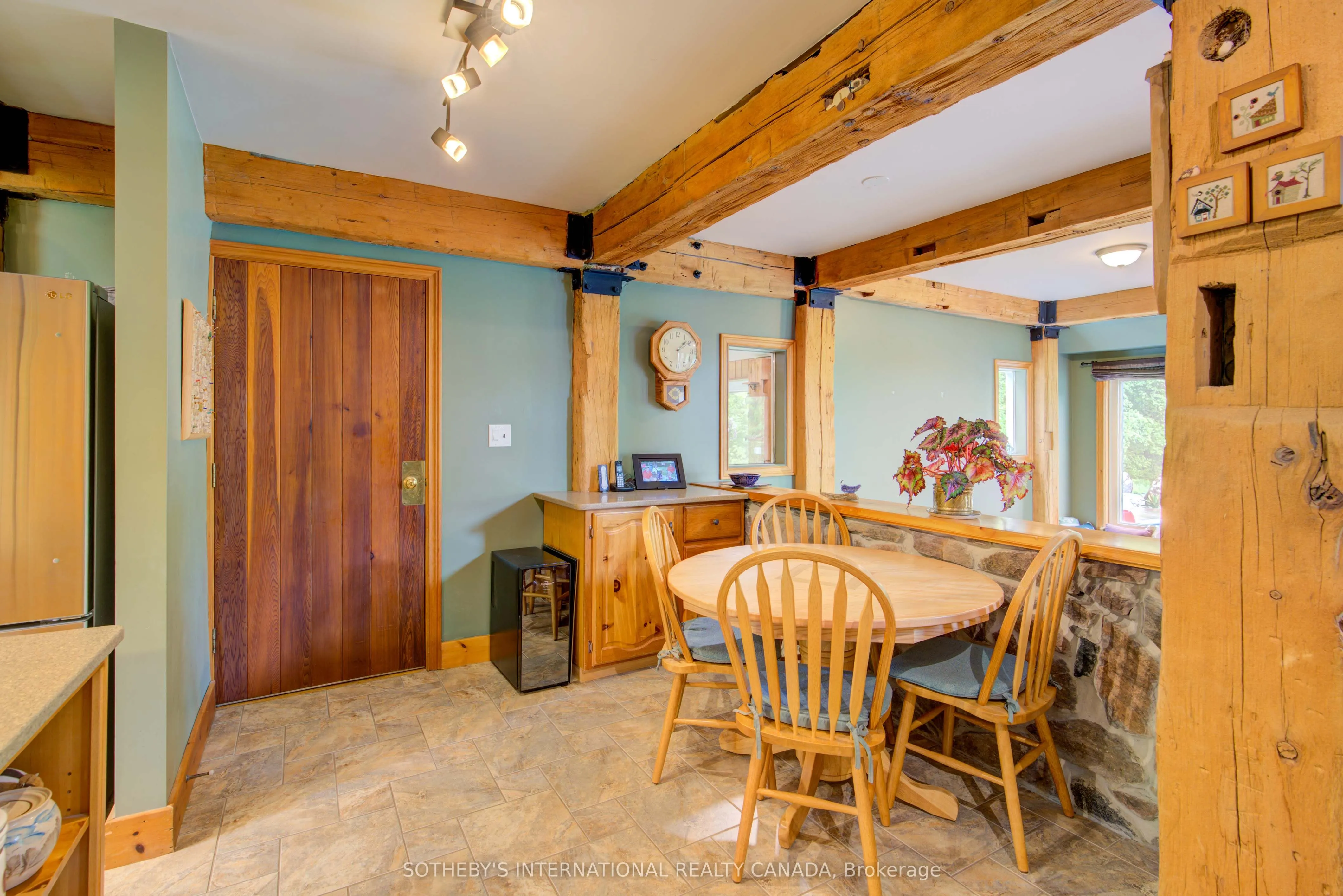 1824 County Rd 46