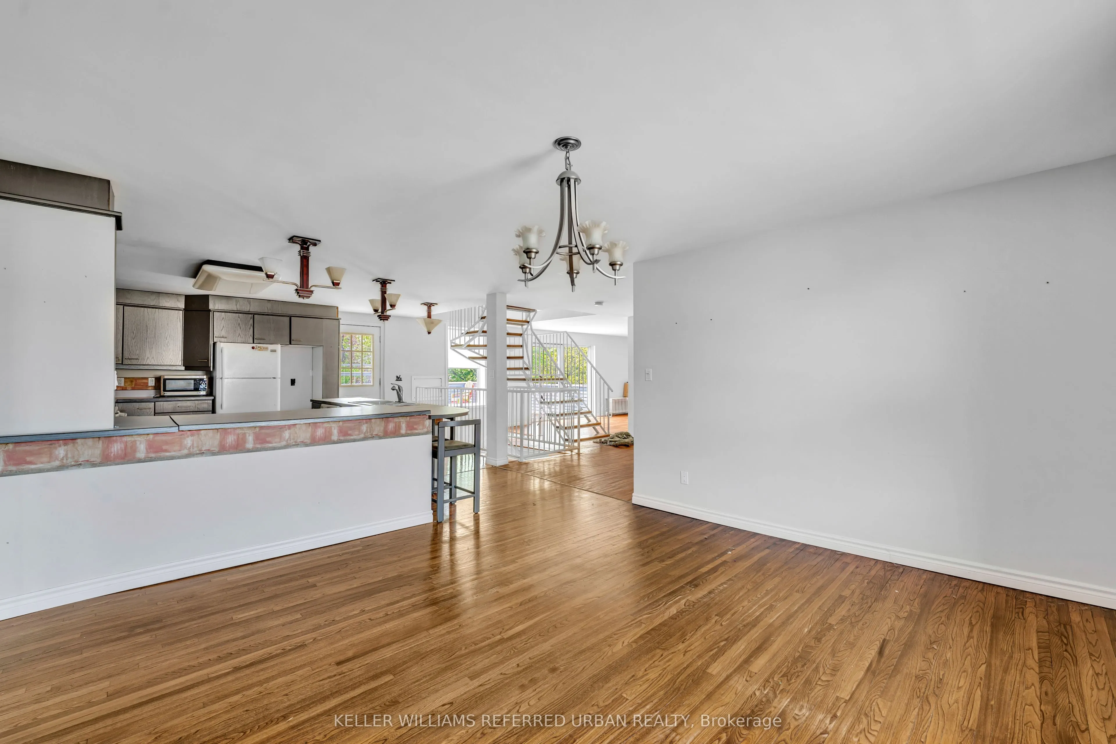 319 Division Street