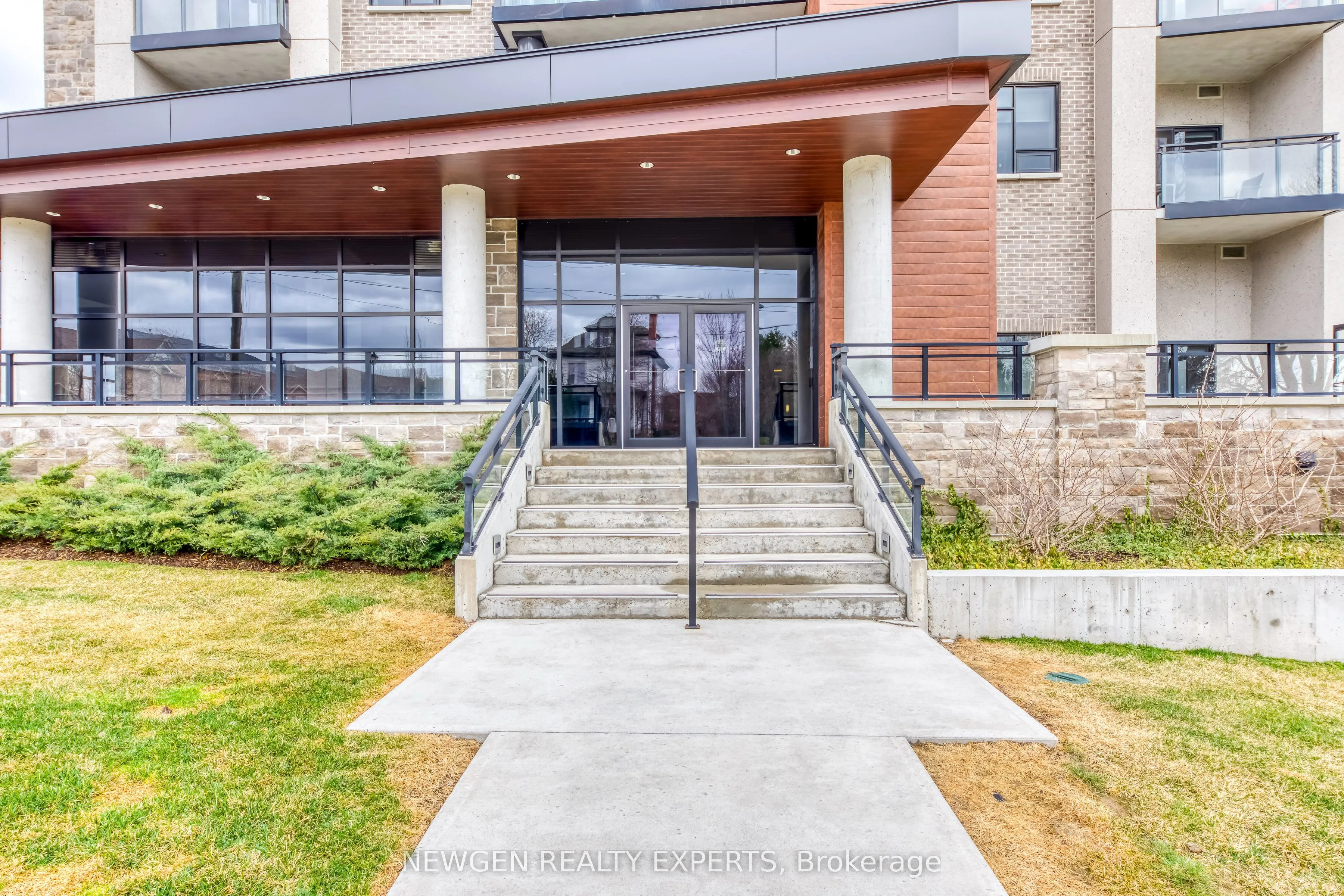 30 Hamilton Street, #302