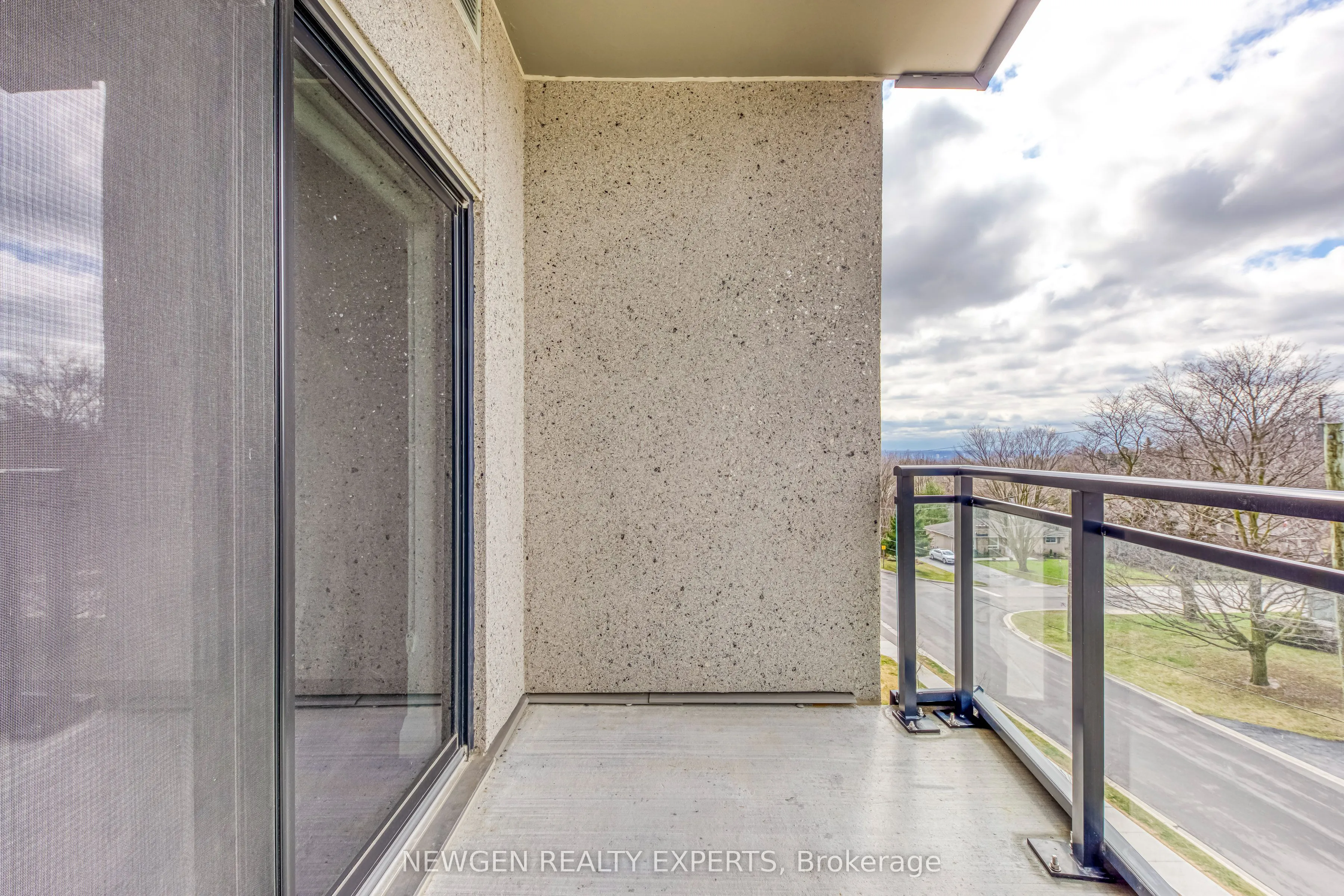30 Hamilton Street, #302