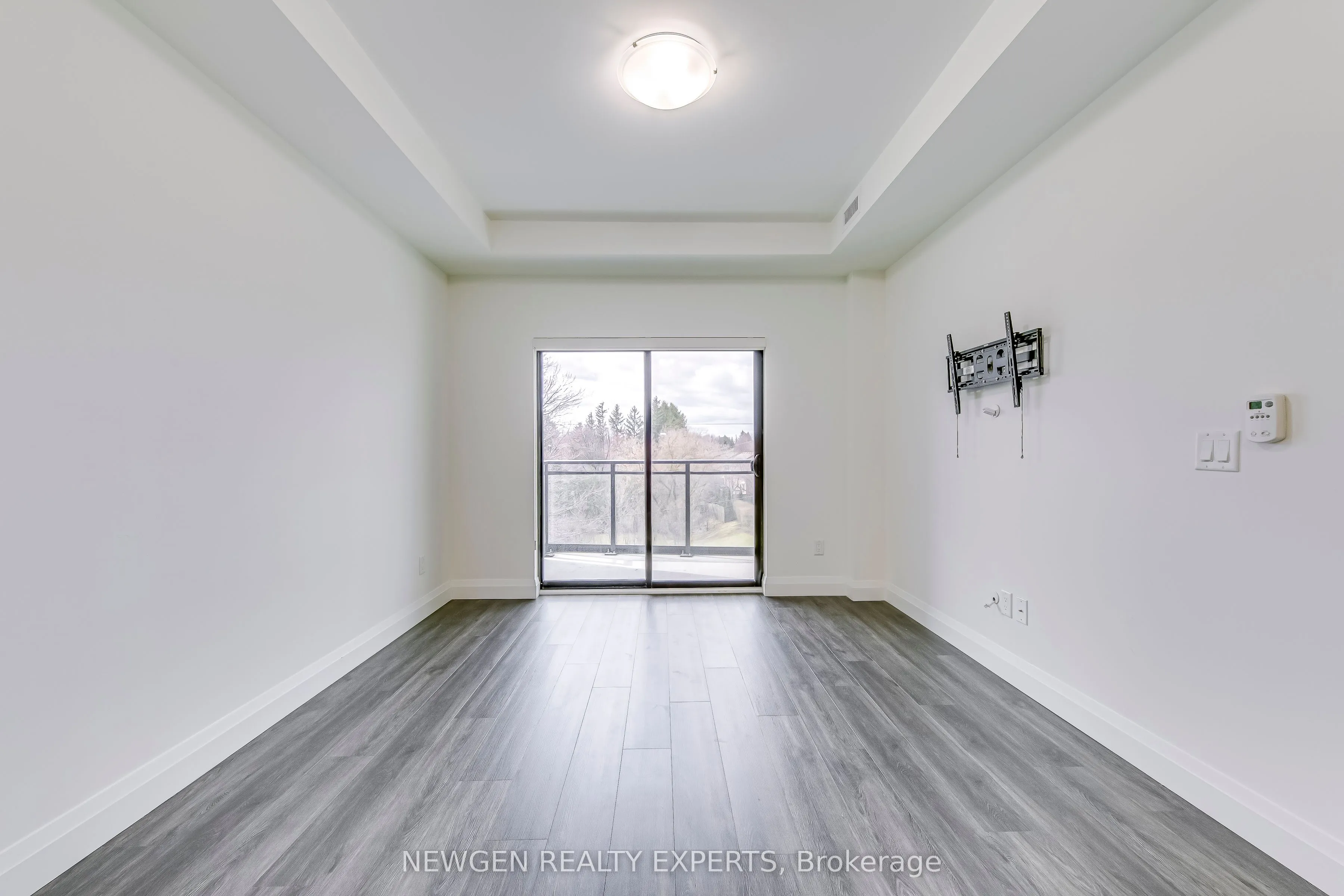 30 Hamilton Street, #302
