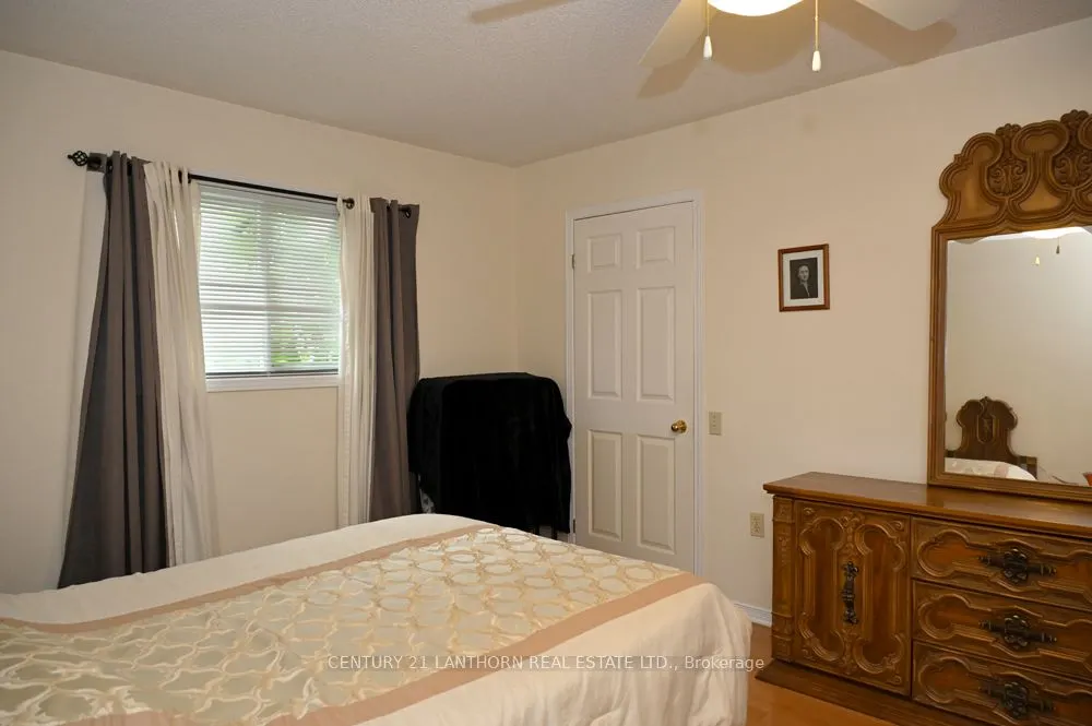 1 Reynolds Place N