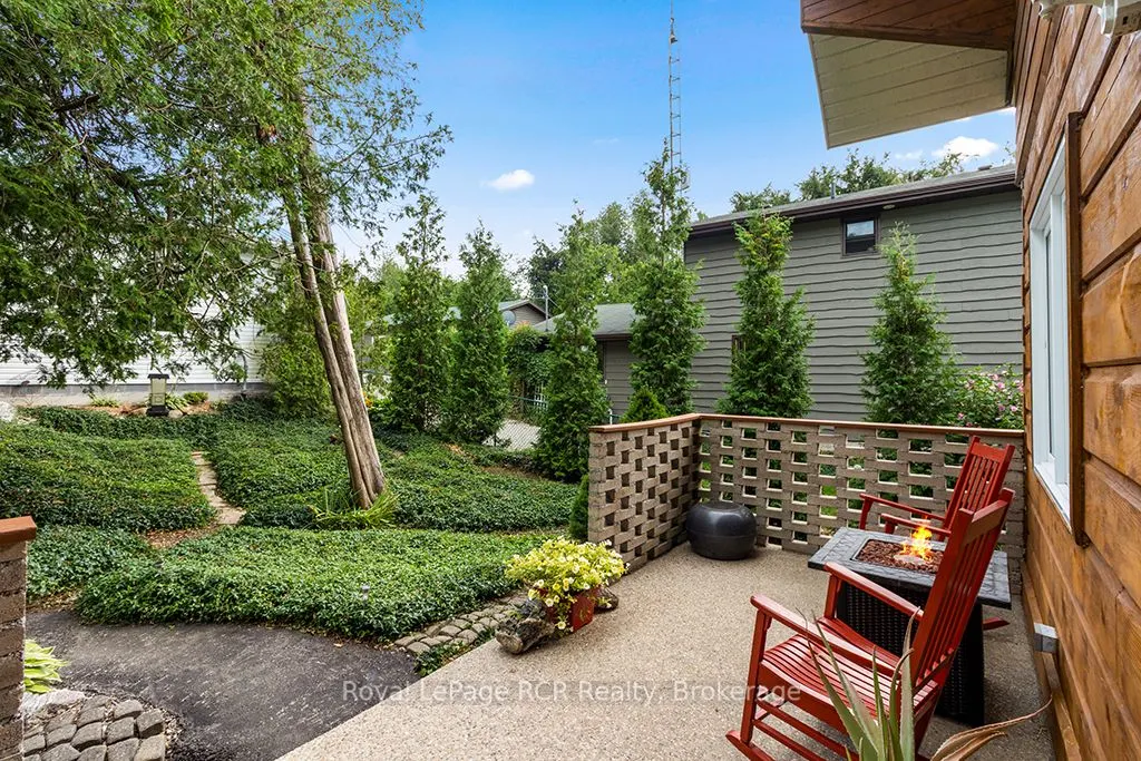 183 Lakeshore Road
