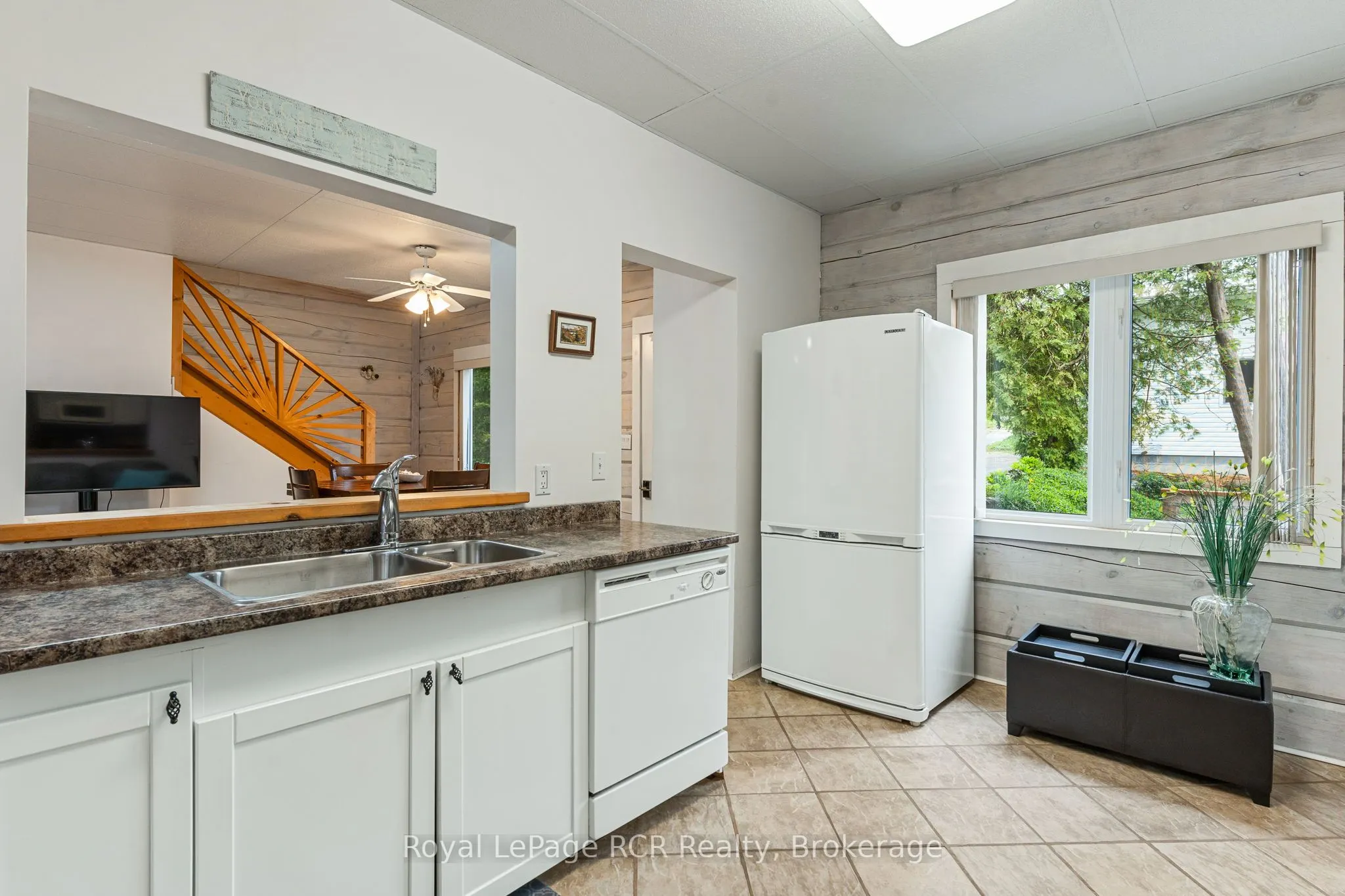 183 Lakeshore Road