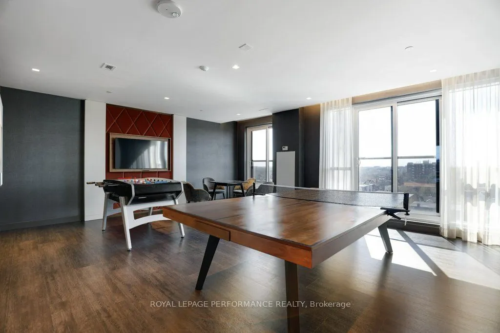 560 Rideau Street #517