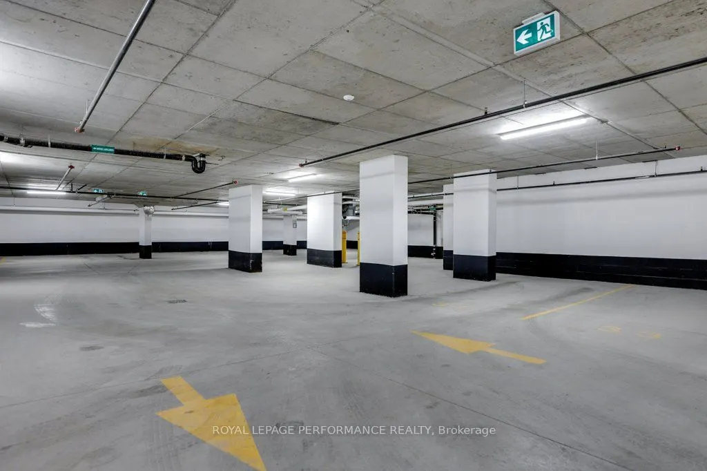 560 Rideau Street #517