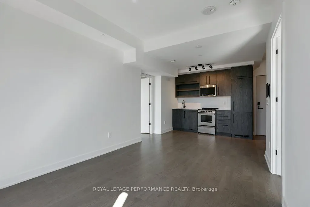 560 Rideau Street #517