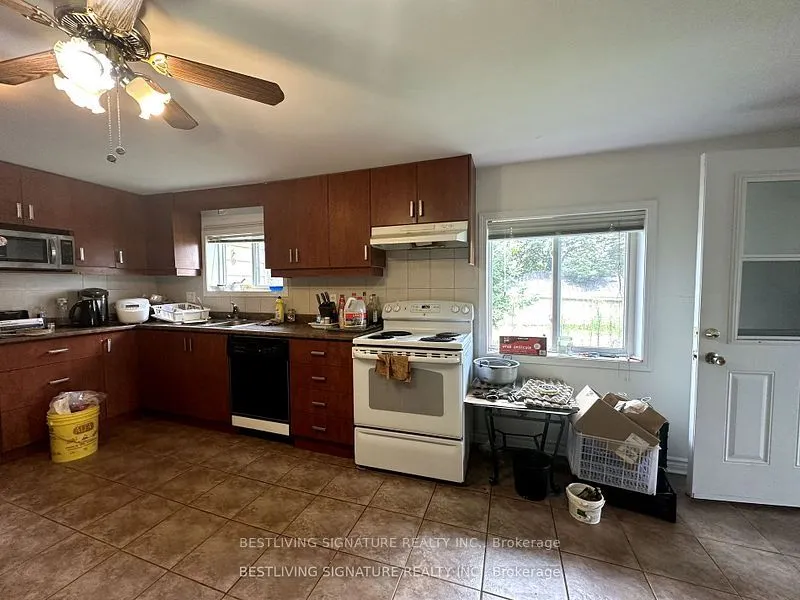 3752 Elm Tree Road
